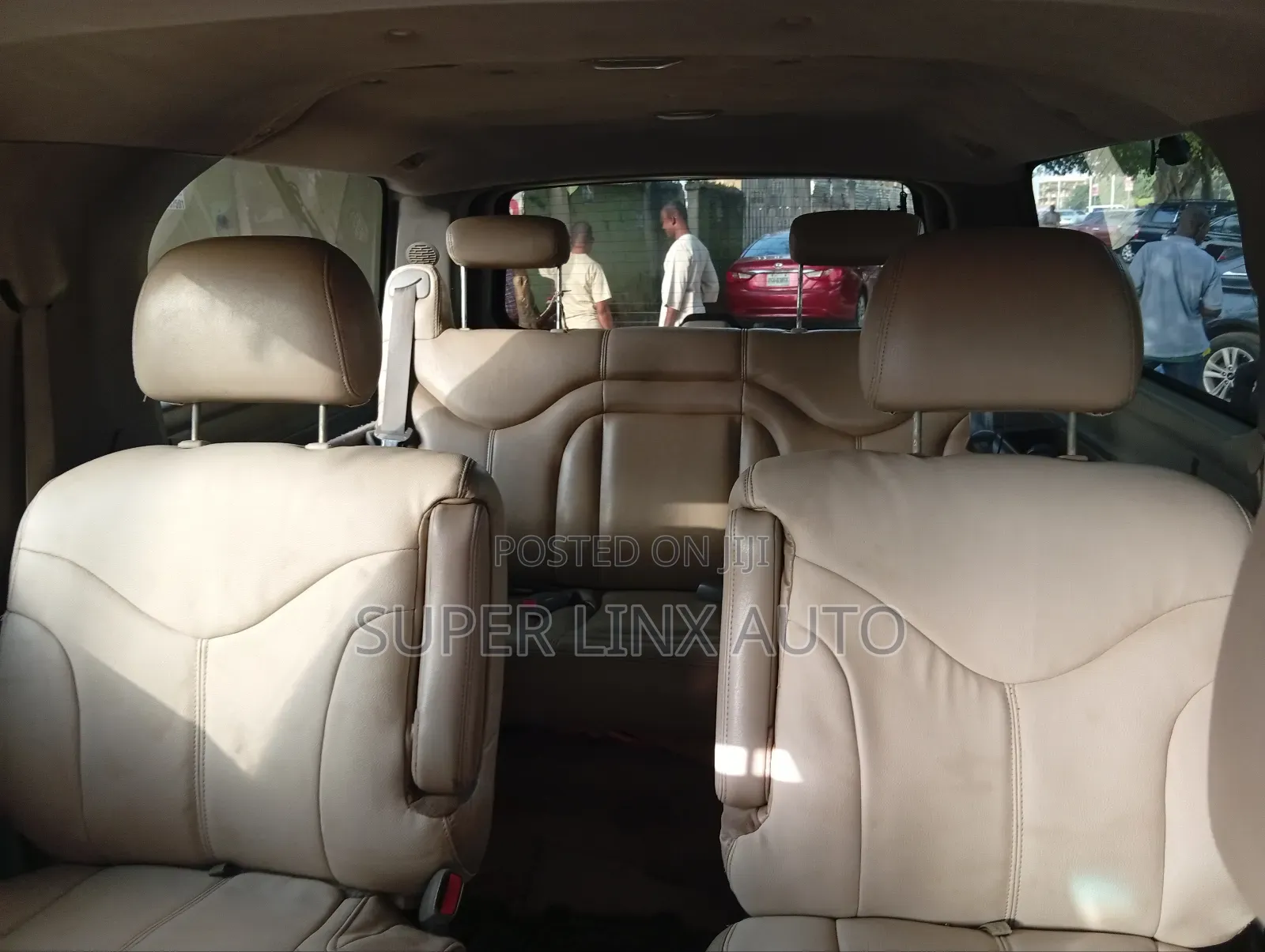 GMC Yukon 2001 Gold