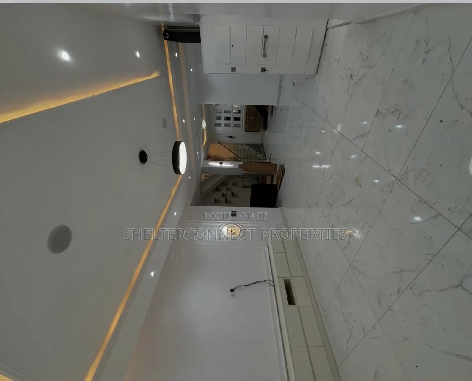 4bdrm Maisonette in Lekki Phase 1 for rent