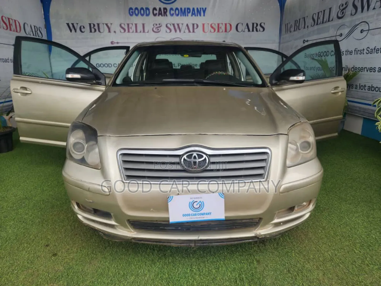 Toyota Avensis 2003 Gold