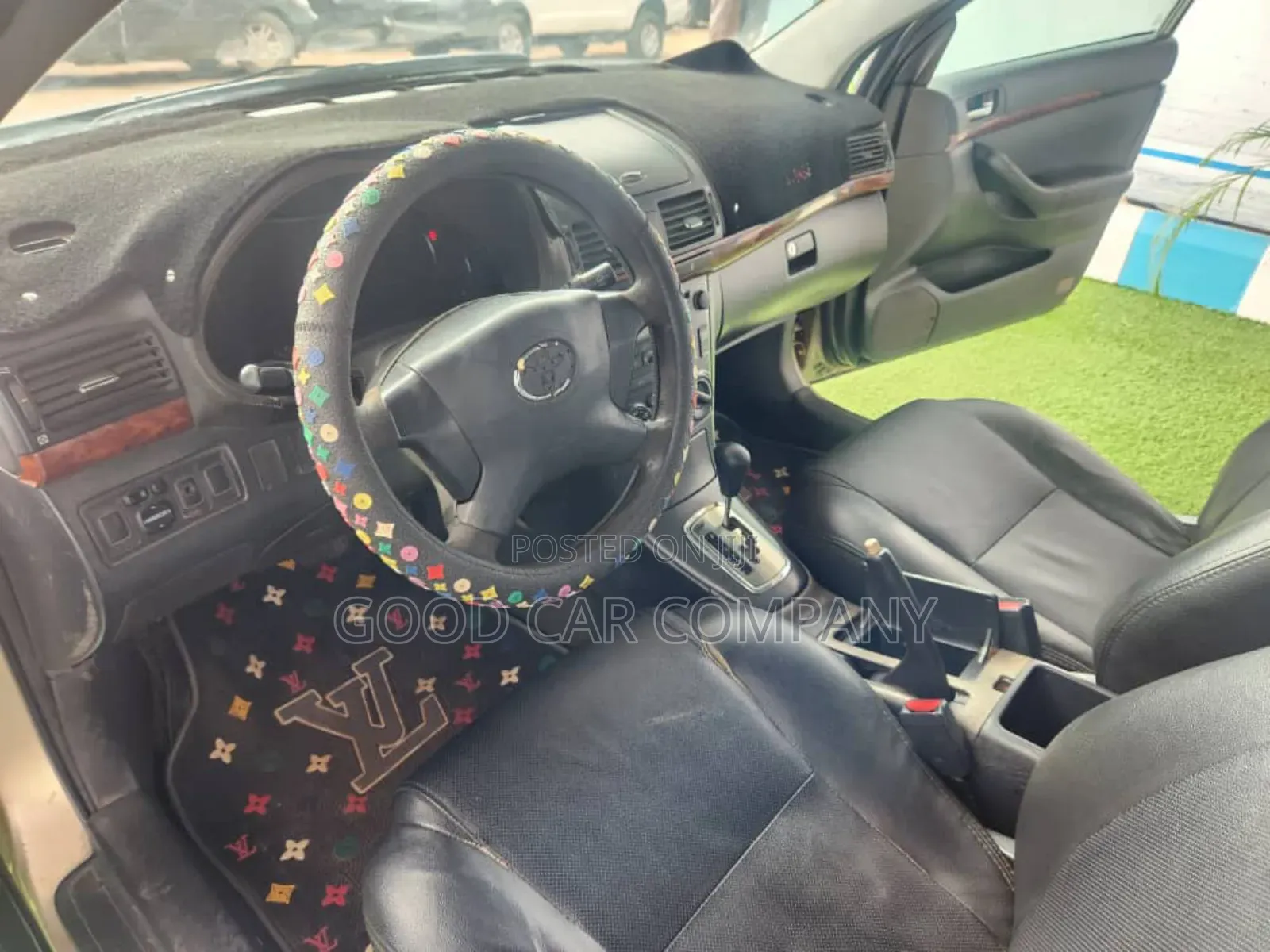 Toyota Avensis 2003 Gold