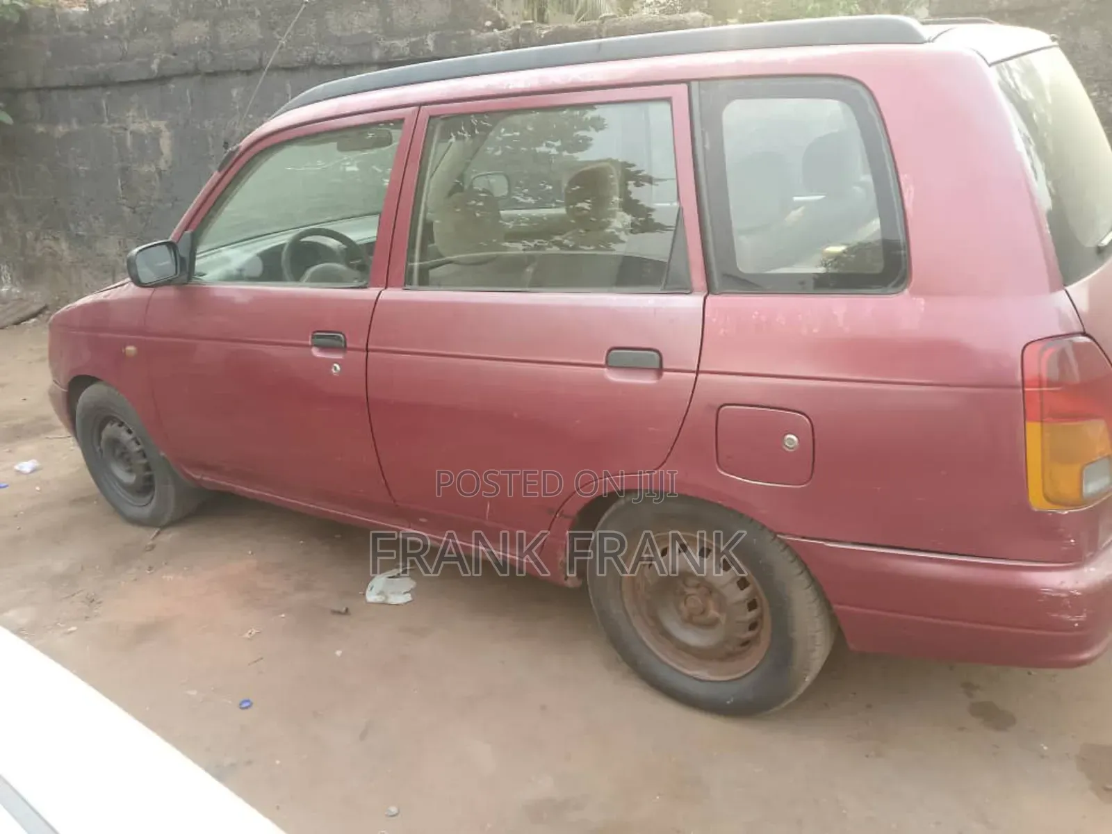 Daihatsu Cuore 2000 Red