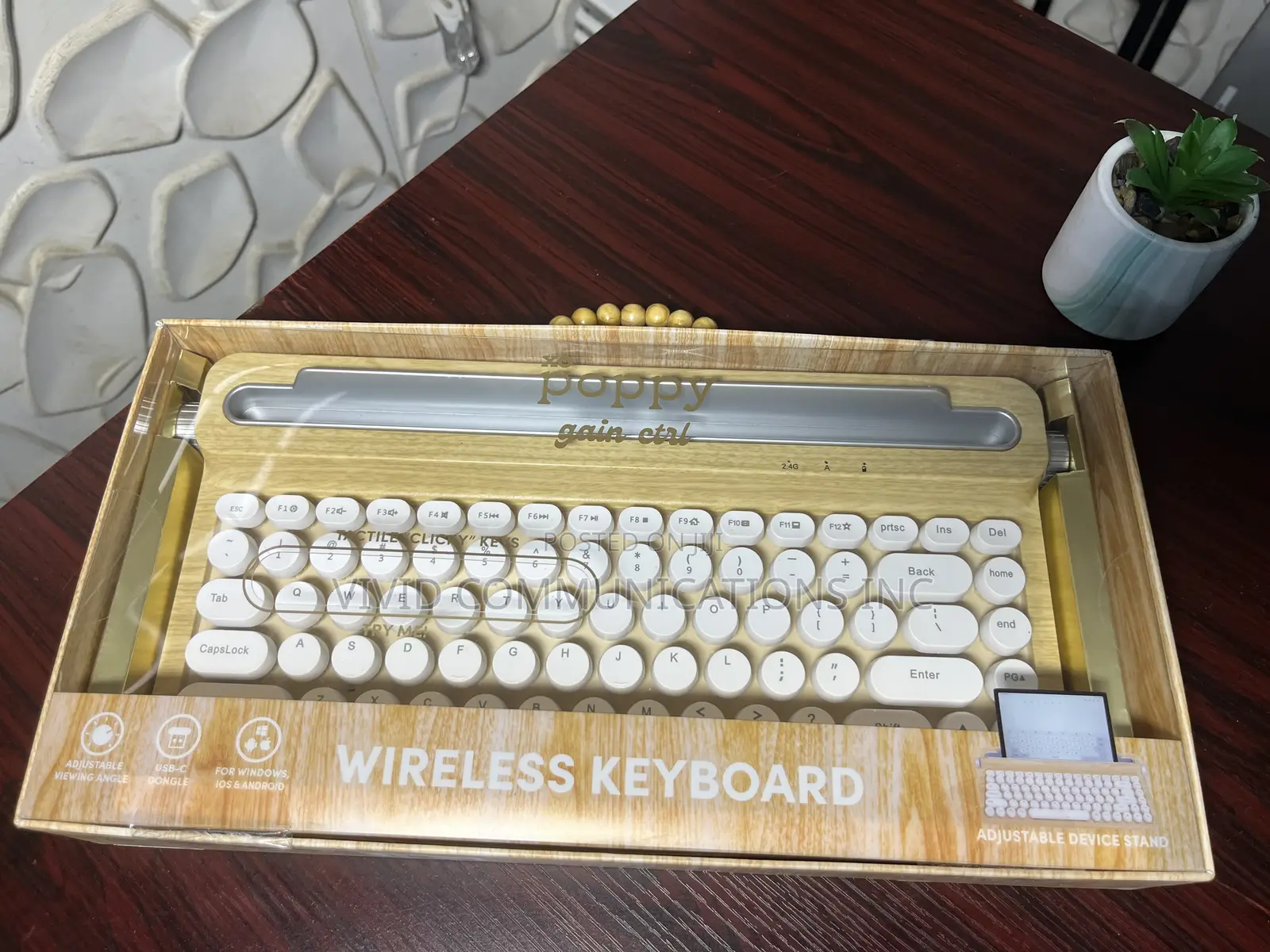 Poppy Wireless Keyboard