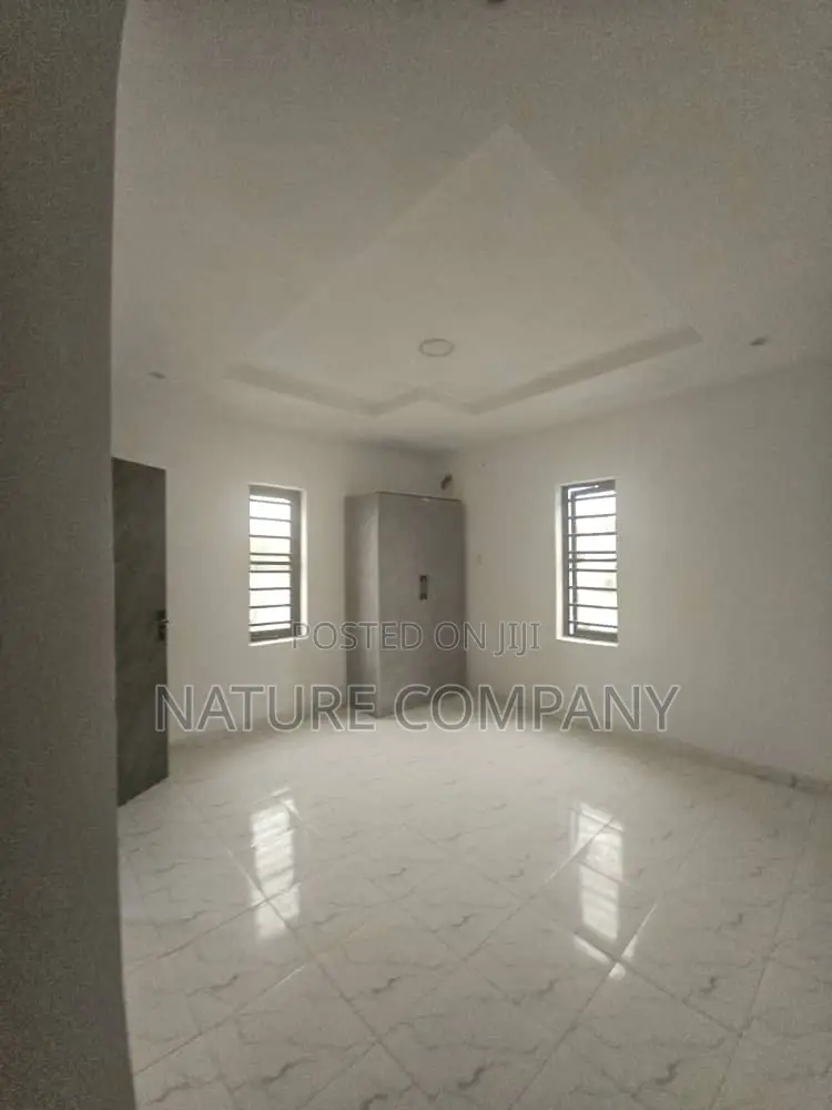 4bdrm Duplex in Magodo Isheri for sale