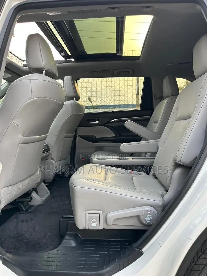 Toyota Highlander Limited 4x2 V6 (3.5L 6cyl 8A) 2017 White