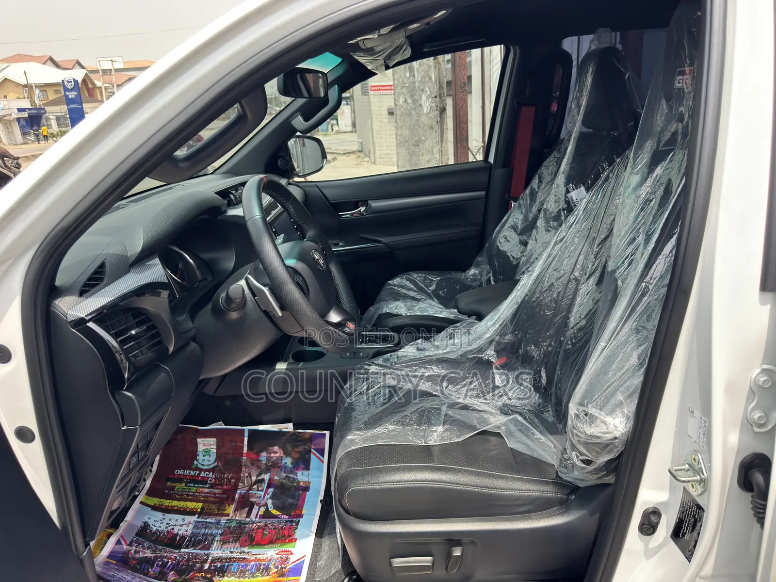 New Toyota Hilux 2024 White