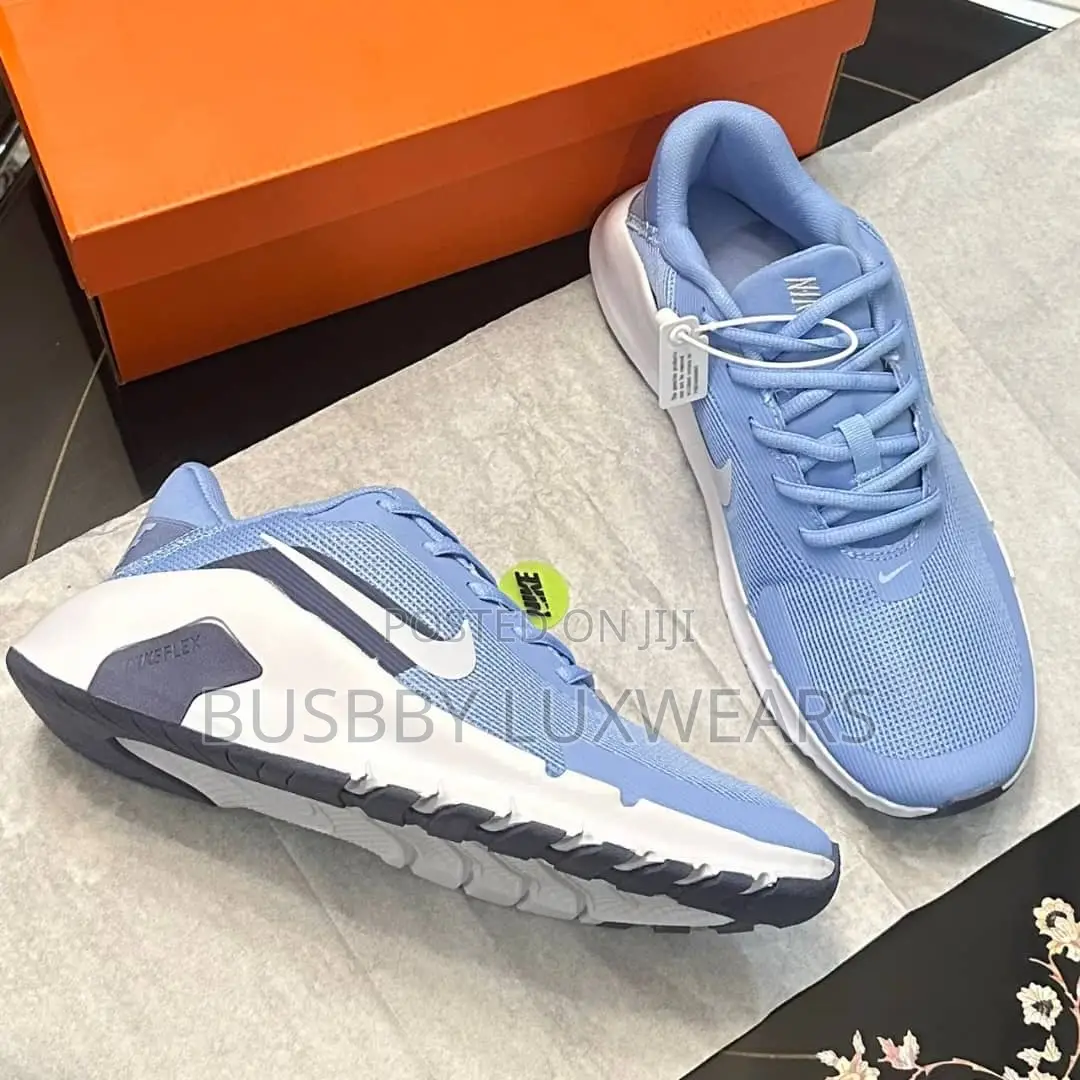 Nike Flex Train Workout Shoes.