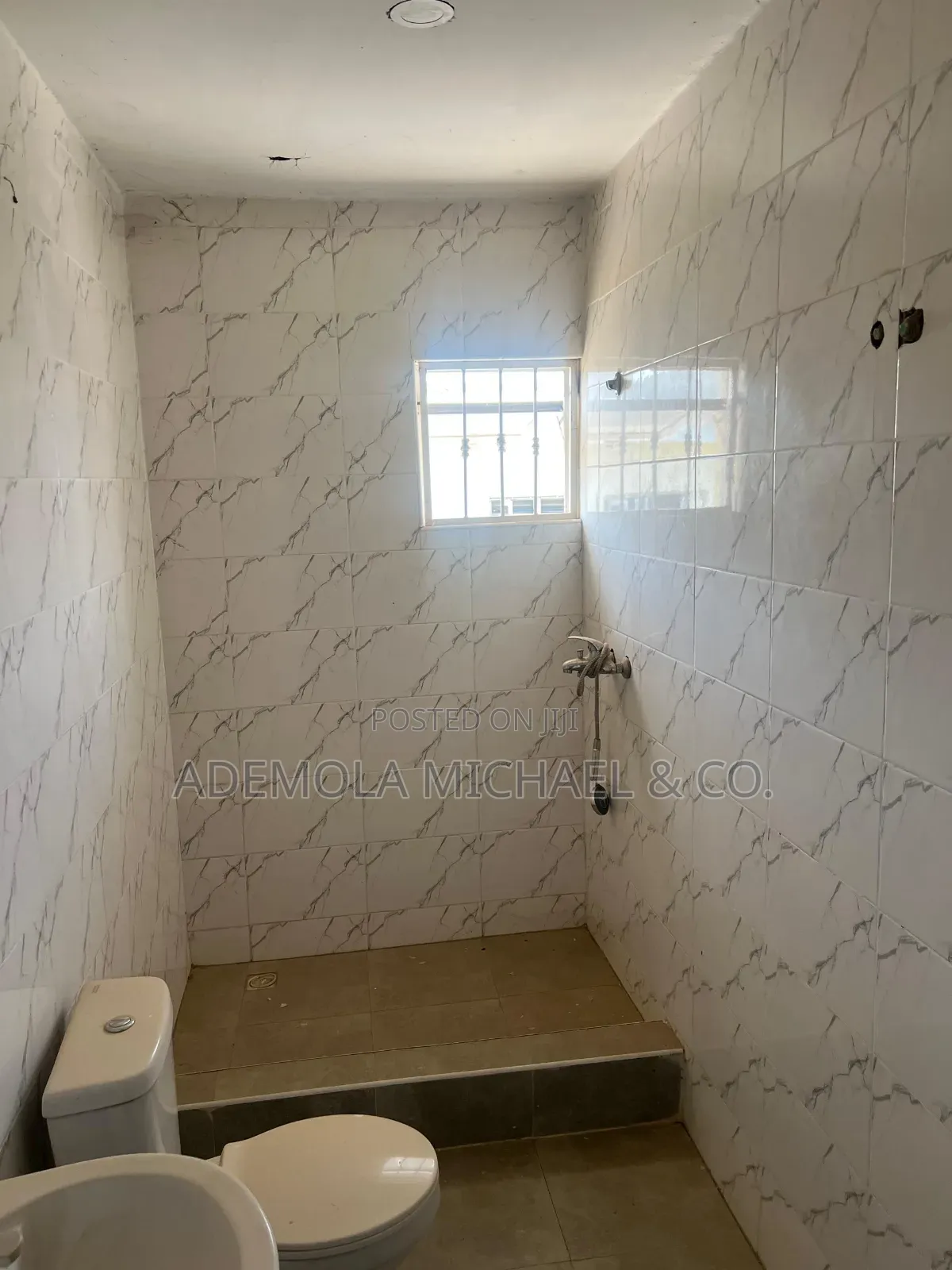 3bdrm Block of Flats in Brain And Hammer, Life Camp for rent