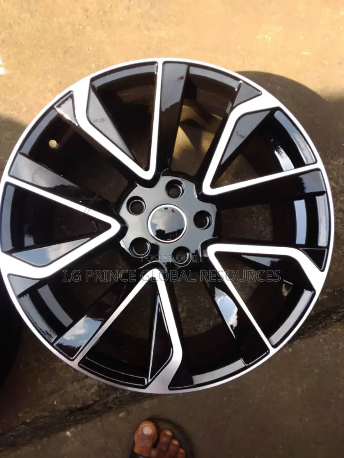 Dealer on All Types of Motor Rims Brand New