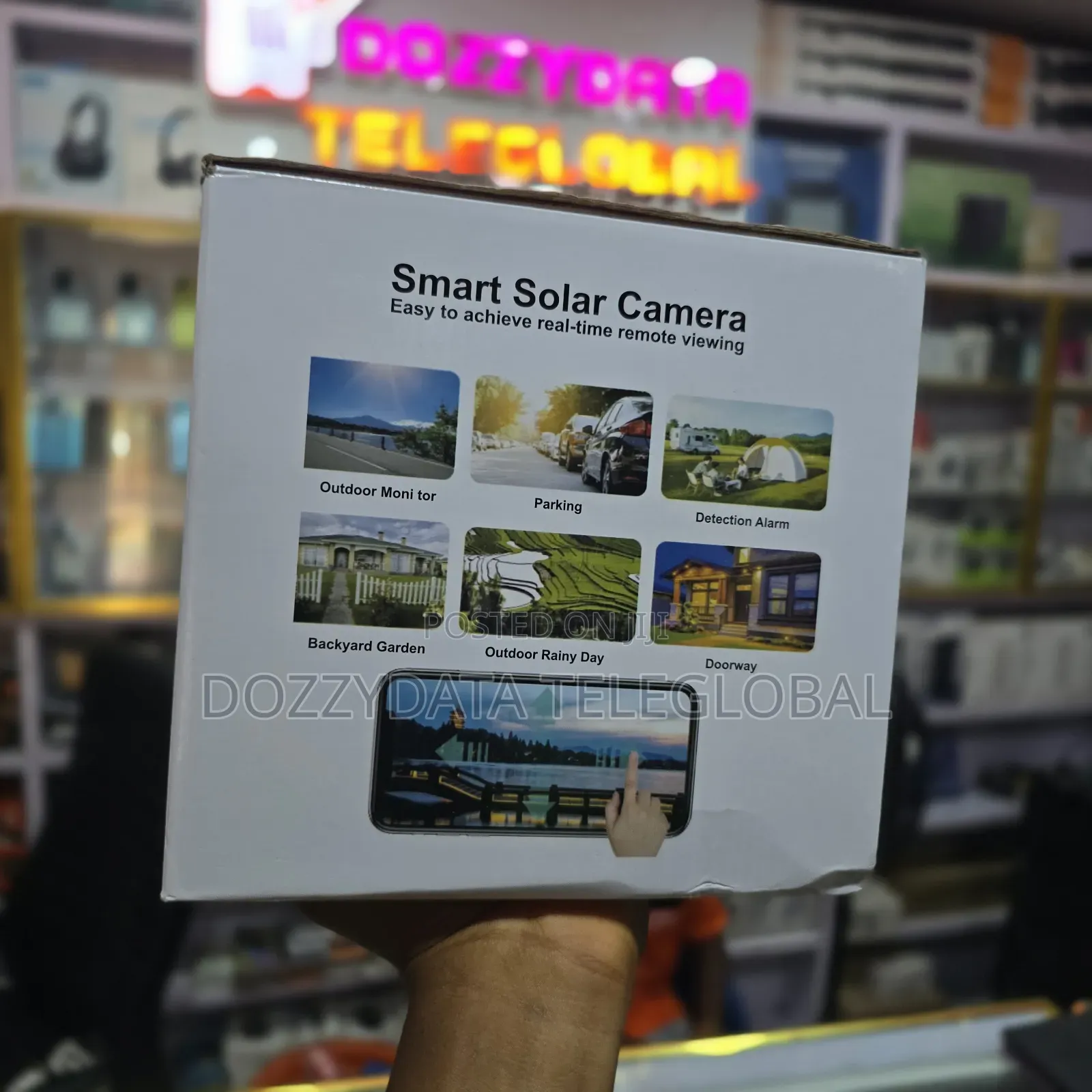 Poly Vision T31 Intelligent Solar PTZ Camera With a Triple-Lens Design