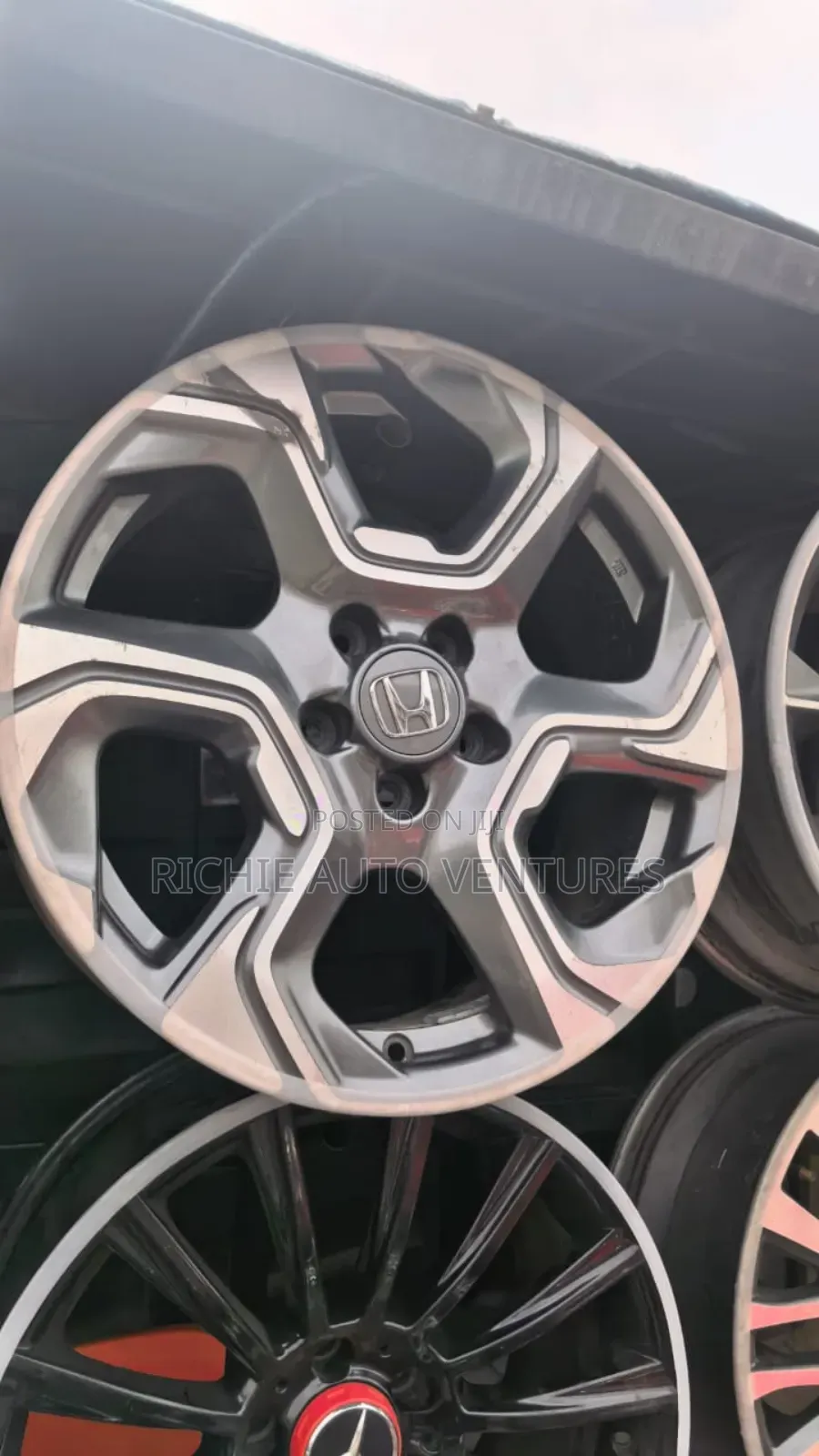 18inch Oem Honda Cr-v 2018,2020 Model.