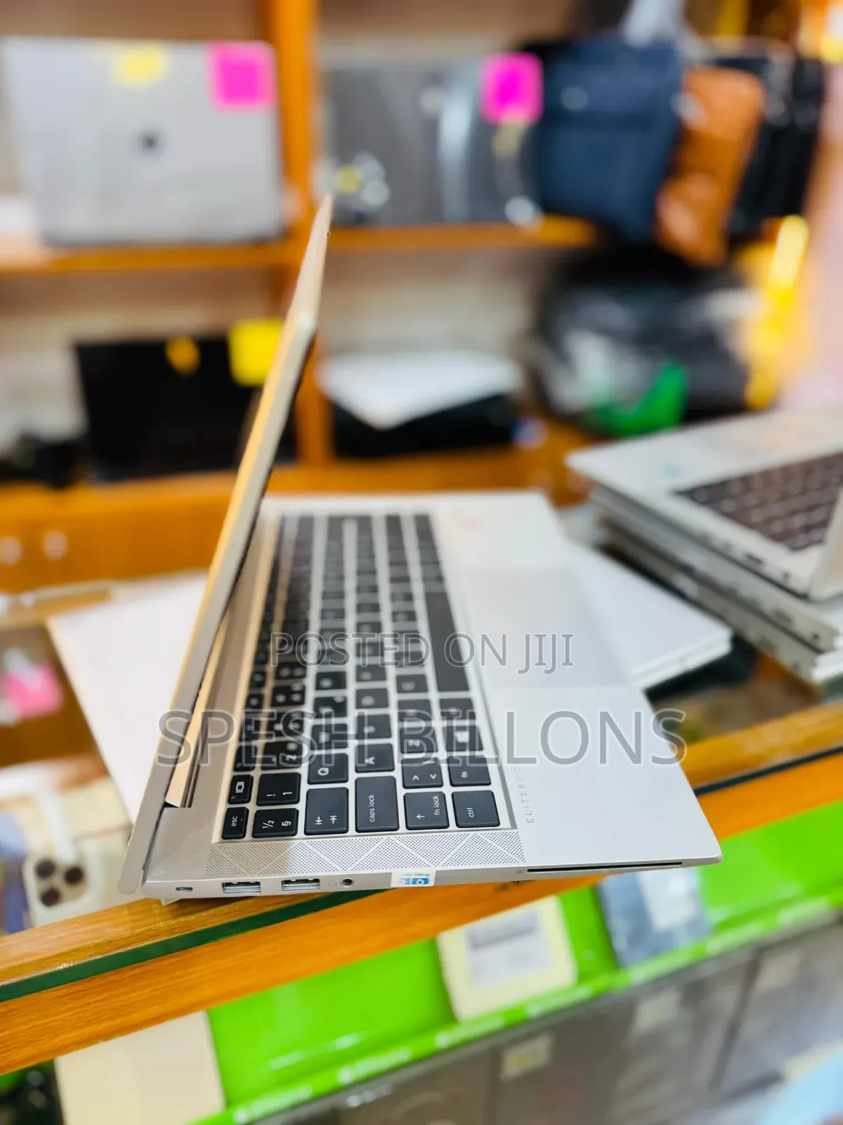 New Laptop HP EliteBook 830 G7 8GB Intel Core i5 SSD 256GB