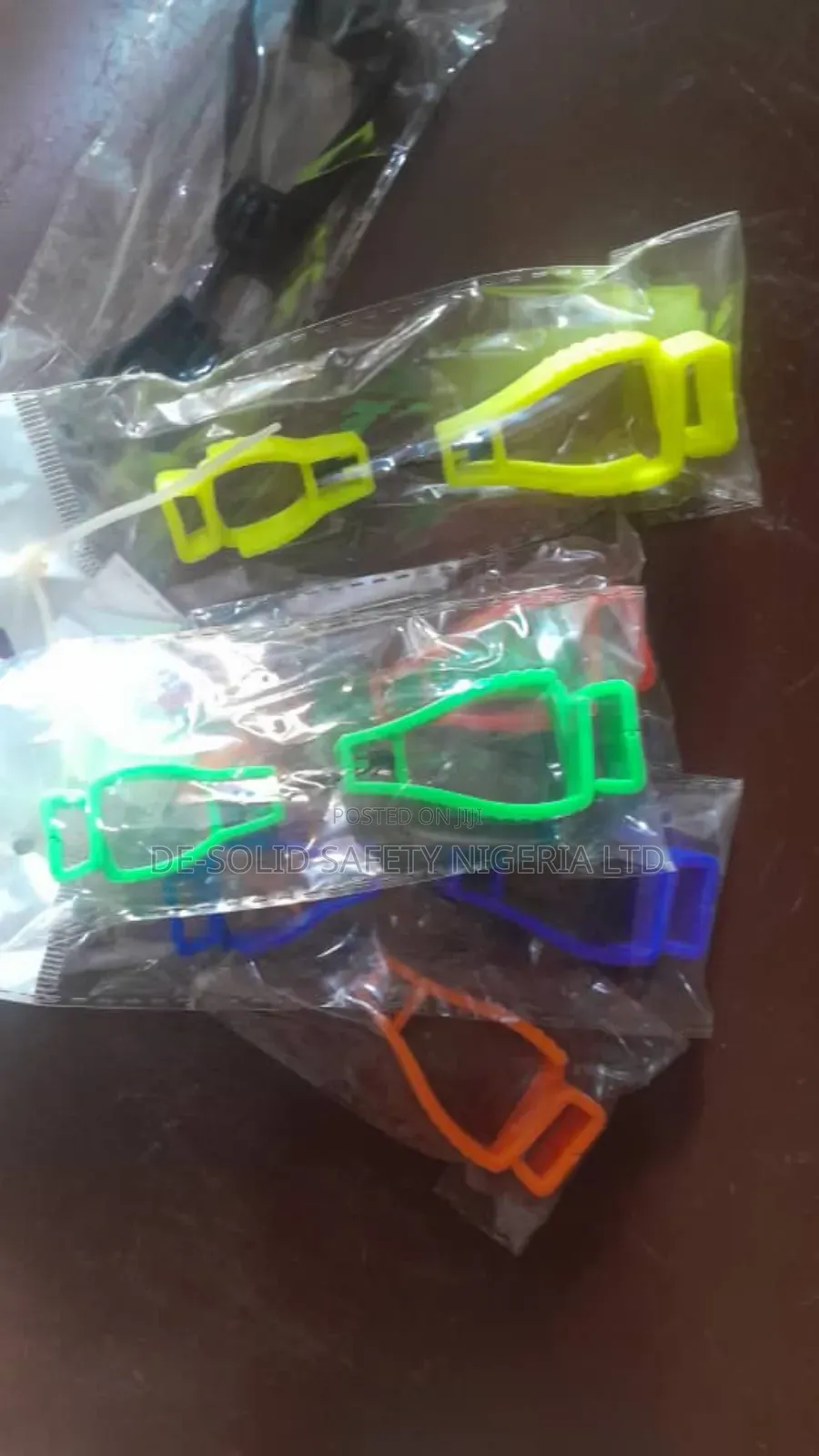 Glove Clip Holder / Glove Hanger