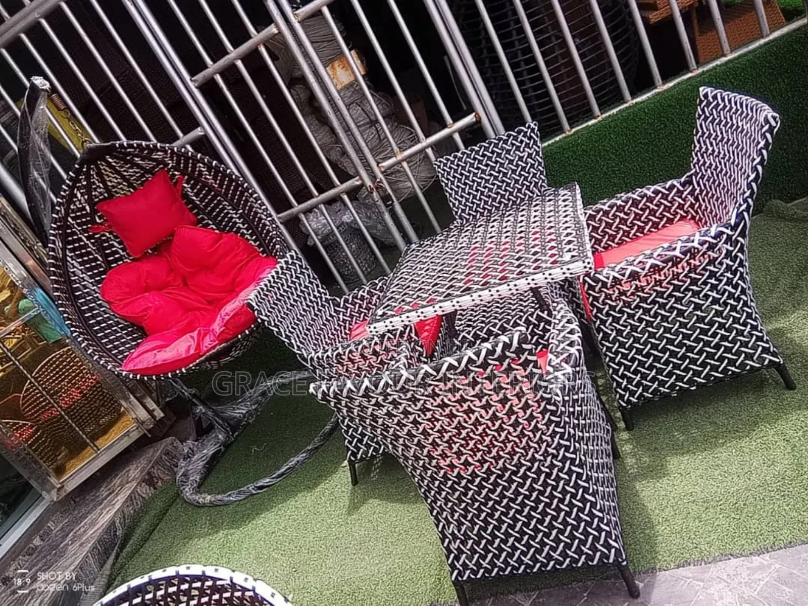 Outdoor Furnitures