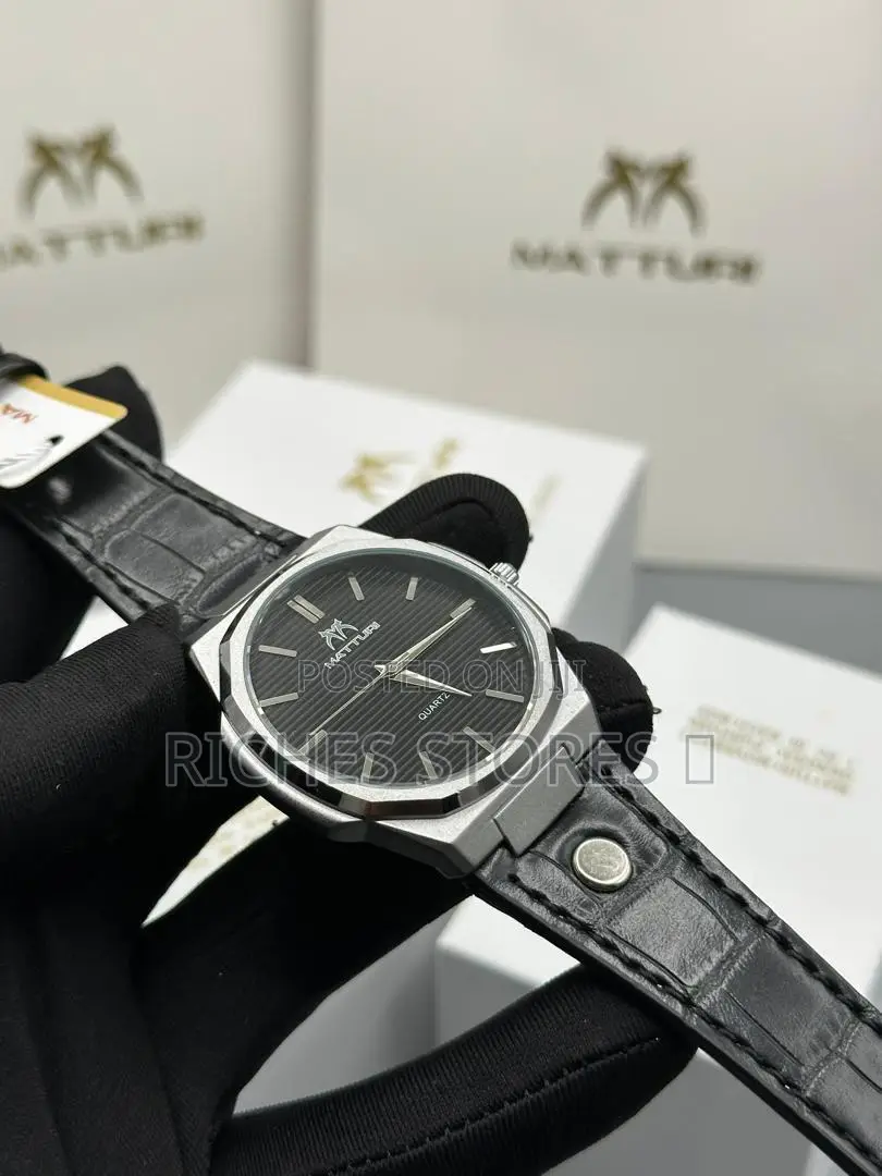 Matturi Leather Watch* *A Very Flat Unique Mode* *Leather Strap