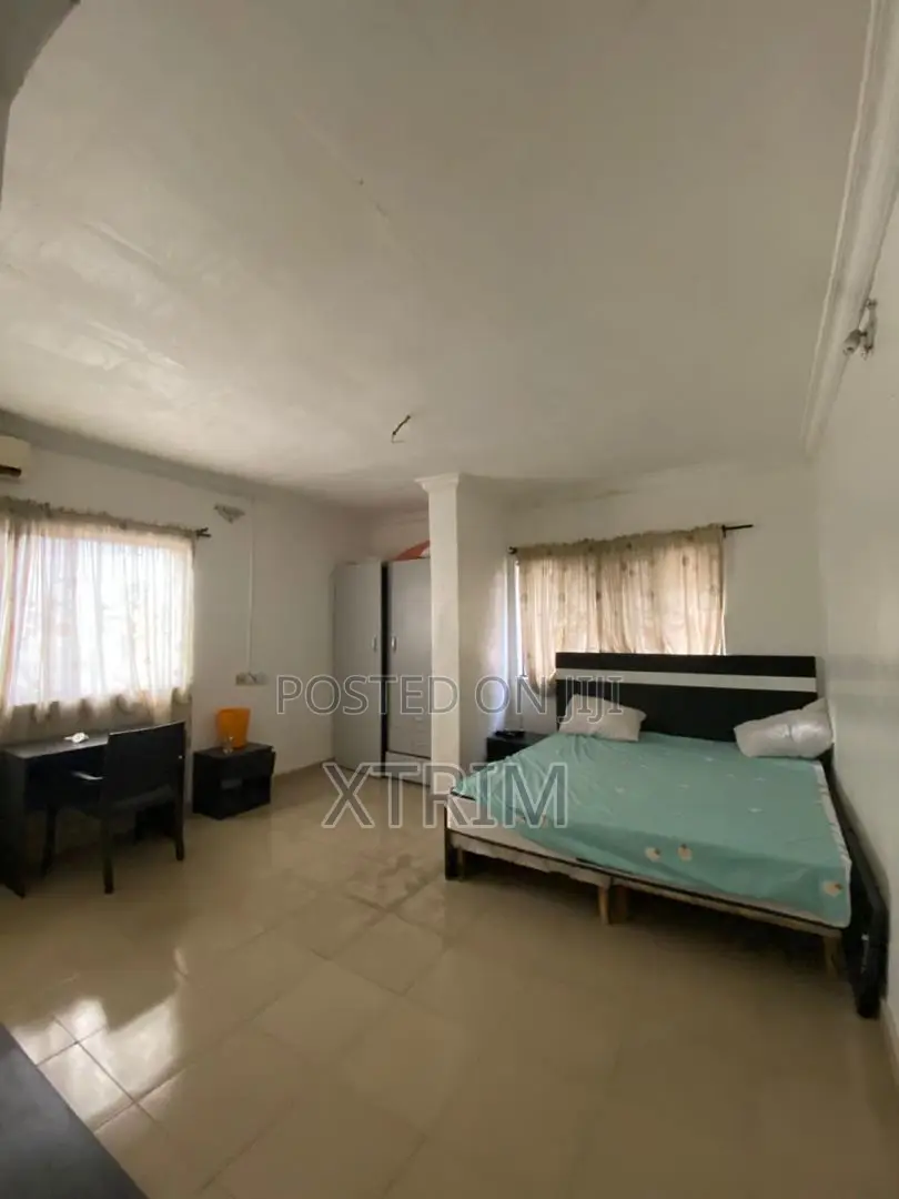 6bdrm Duplex in Allen Avenue for sale