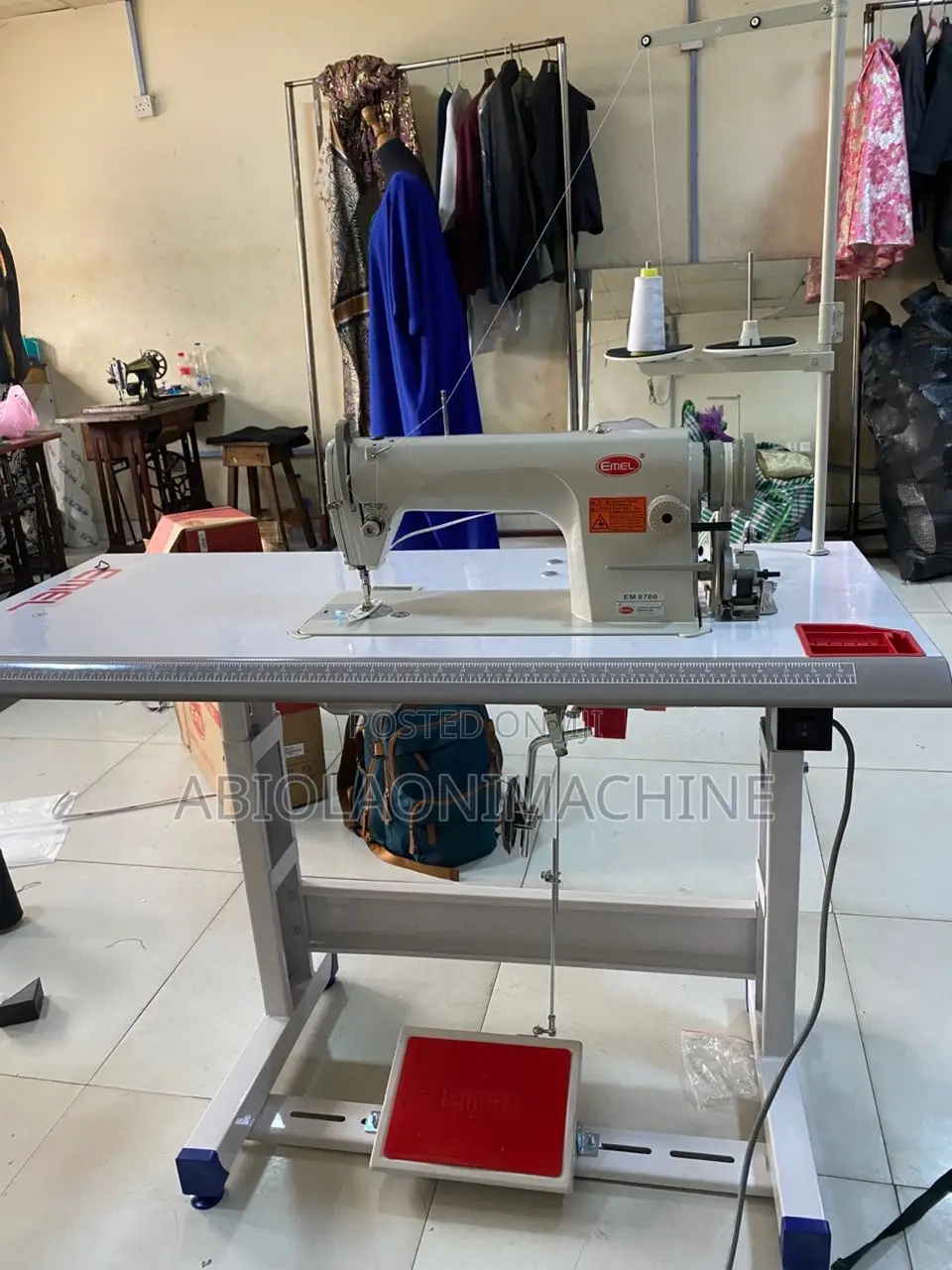 Emel Industrial Straight Sewing Machine