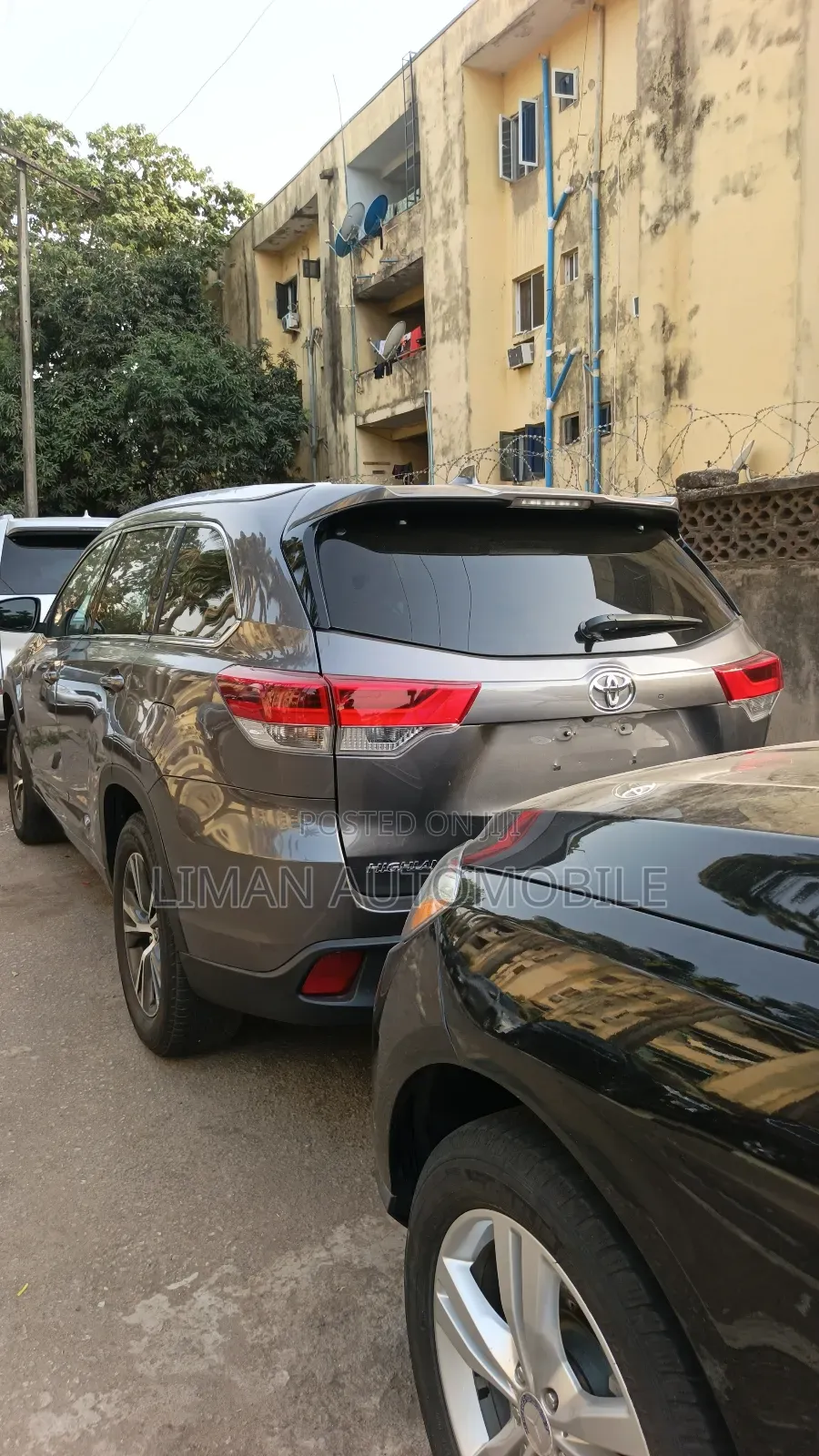 Toyota Highlander XLE 4x2 V6 (3.5L 6cyl 8A) 2017 Gray