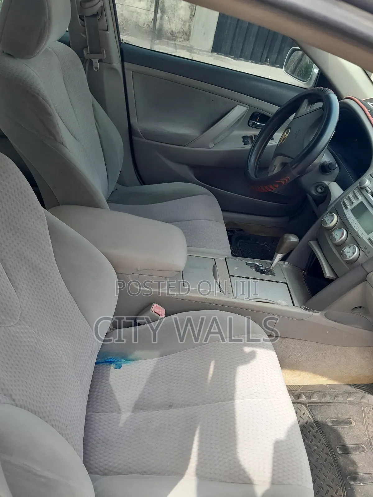 Toyota Camry 2010 Silver