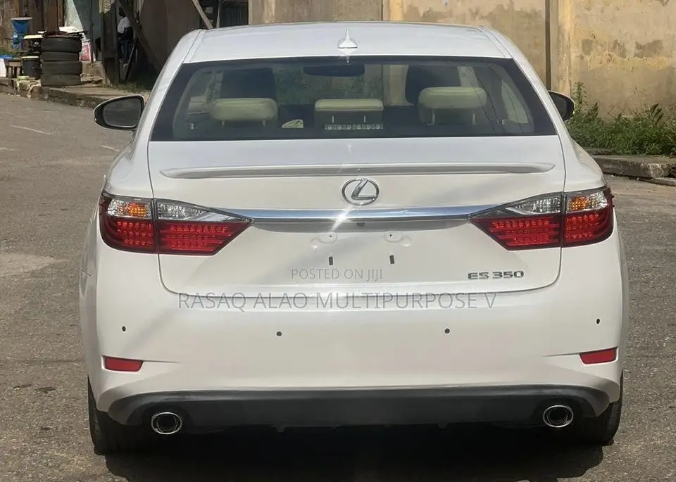 Lexus ES 350 FWD 2014 White