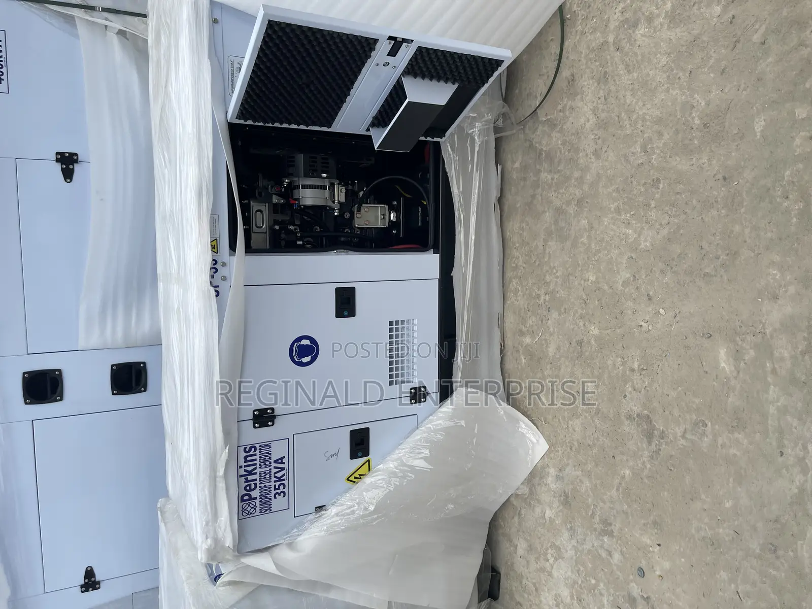 Efficient Perkins 35kva Soundproof Diesel Generator