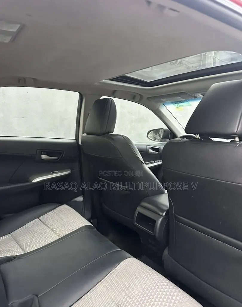Toyota Camry SE 4dr Sedan (2.5L 4cyl 6A) 2013 Red