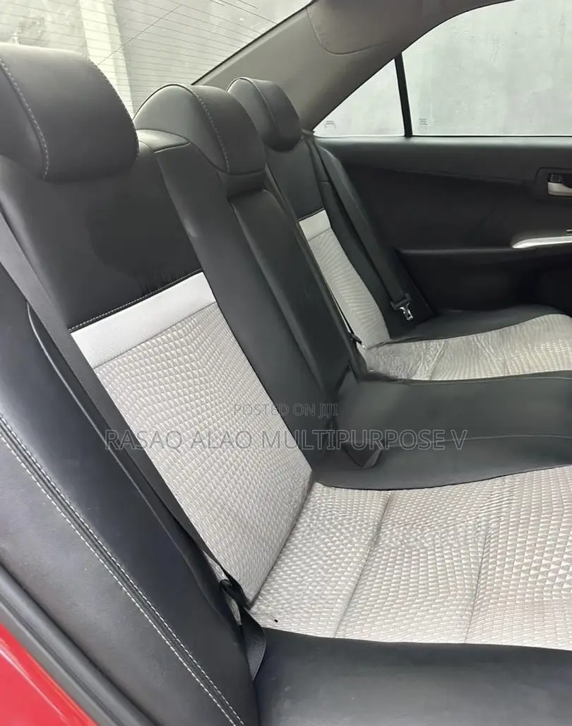 Toyota Camry SE 4dr Sedan (2.5L 4cyl 6A) 2013 Red