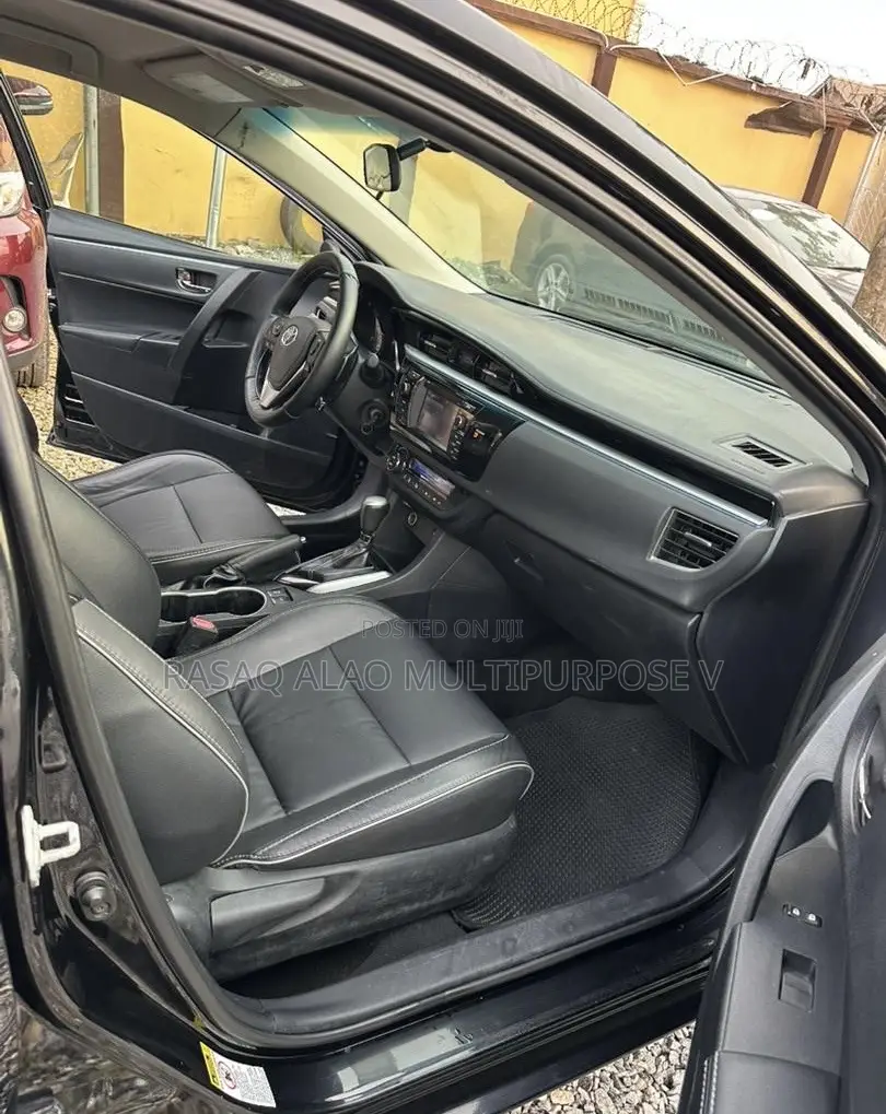 Toyota Corolla 2014 Black