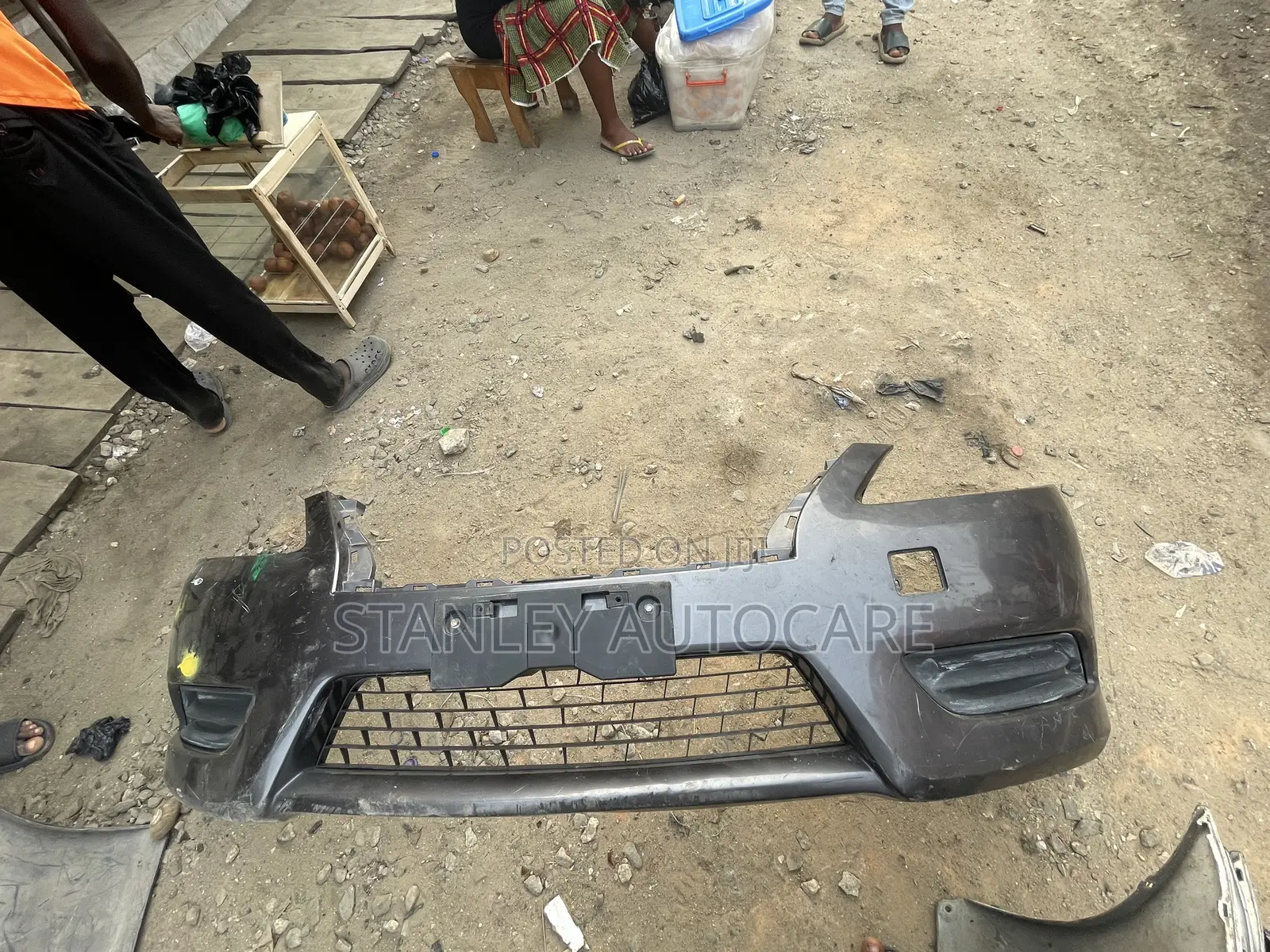 Front Bumper Nissian Sentra 2013