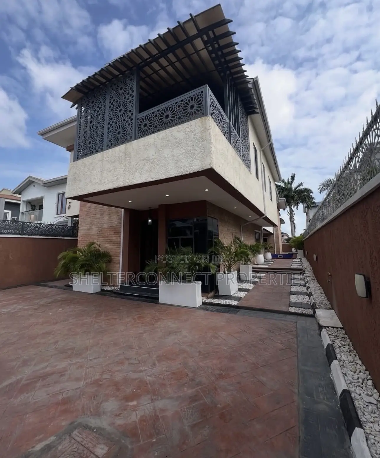 5bdrm Duplex in Lekki Phase One for rent