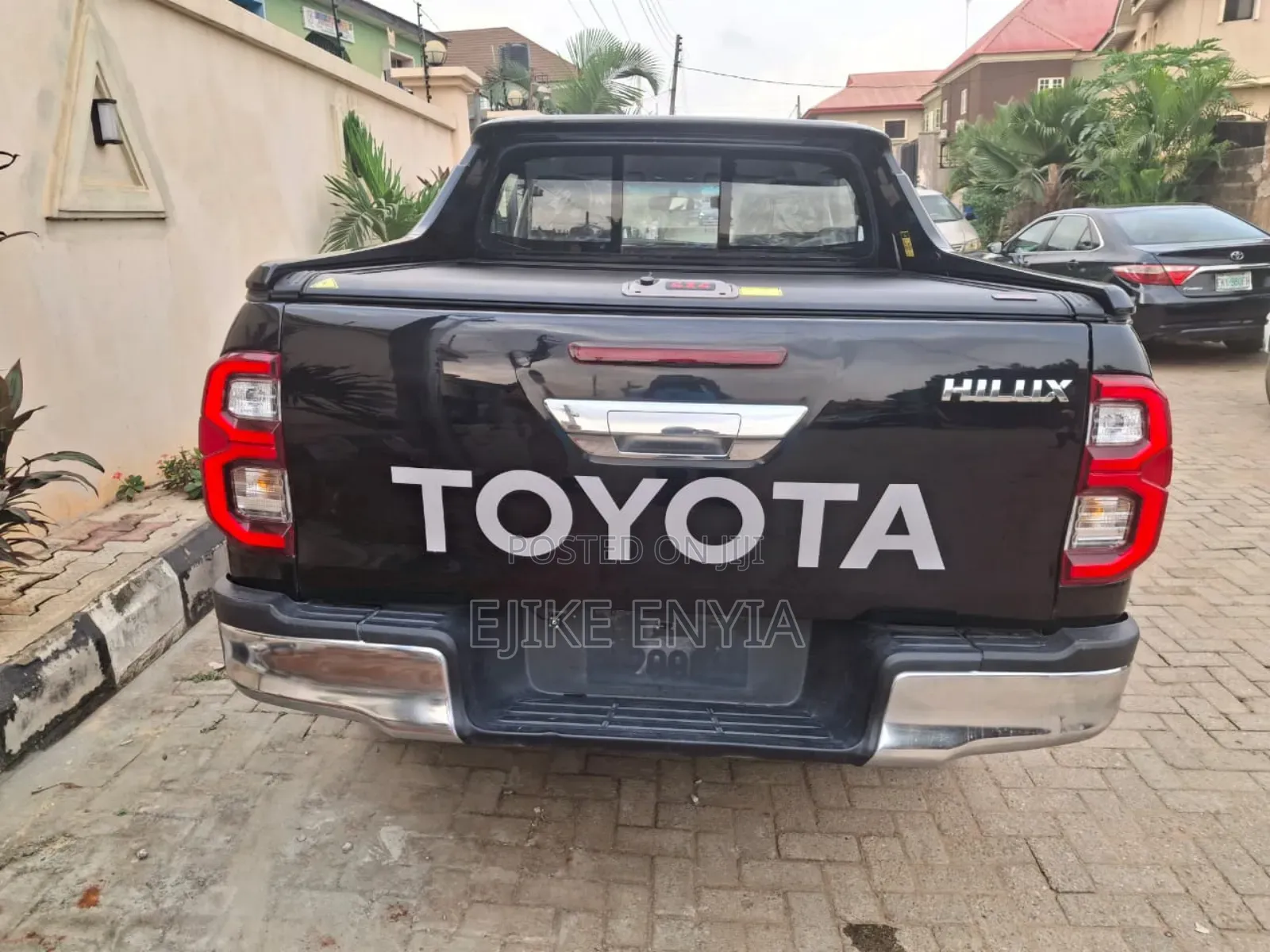 Toyota Hilux Rugged 4x4 2018 Black