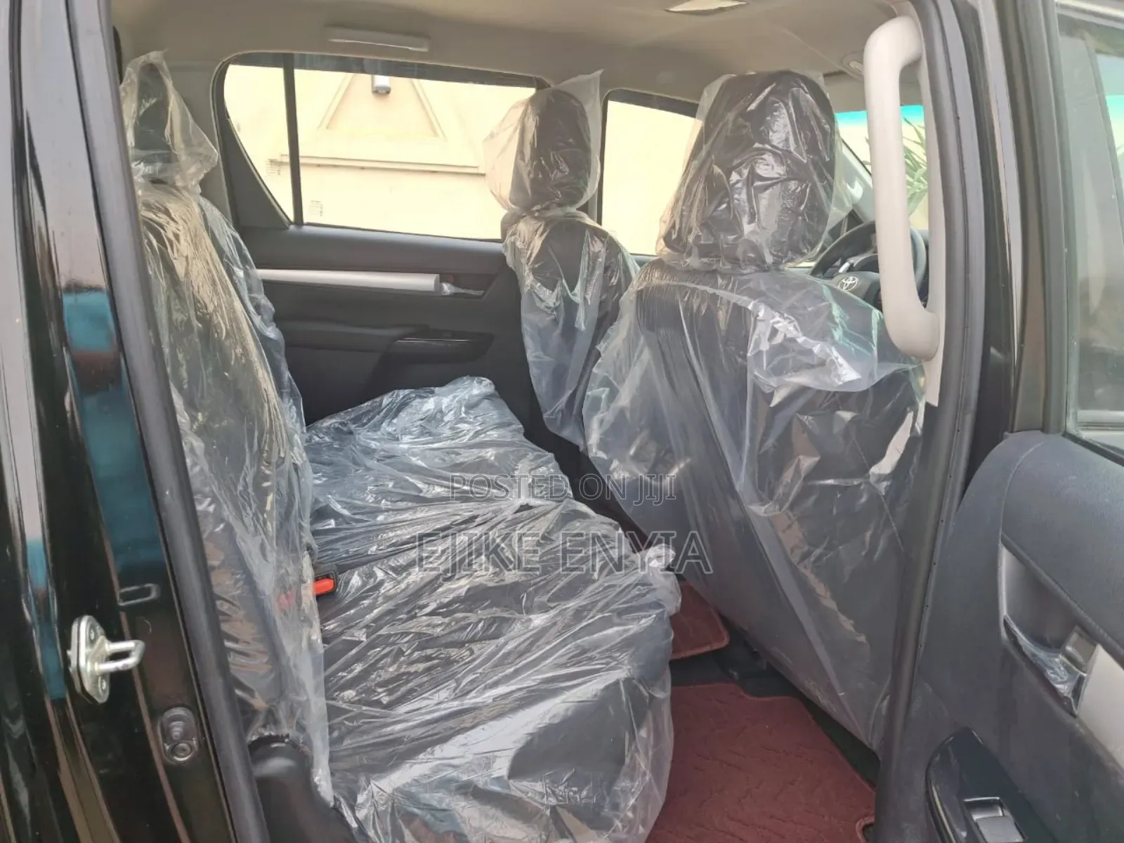 Toyota Hilux Rugged 4x4 2018 Black