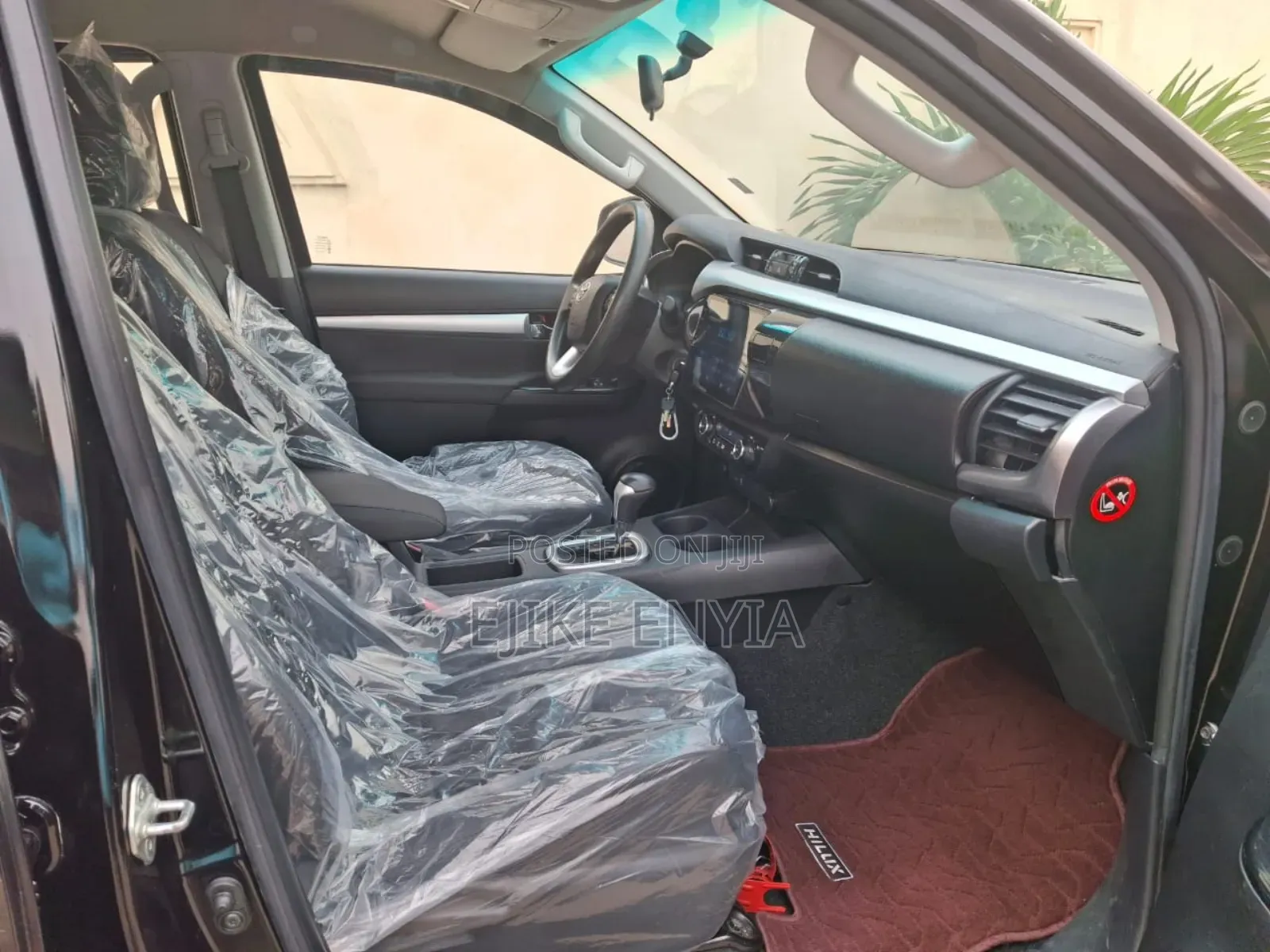 Toyota Hilux Rugged 4x4 2018 Black