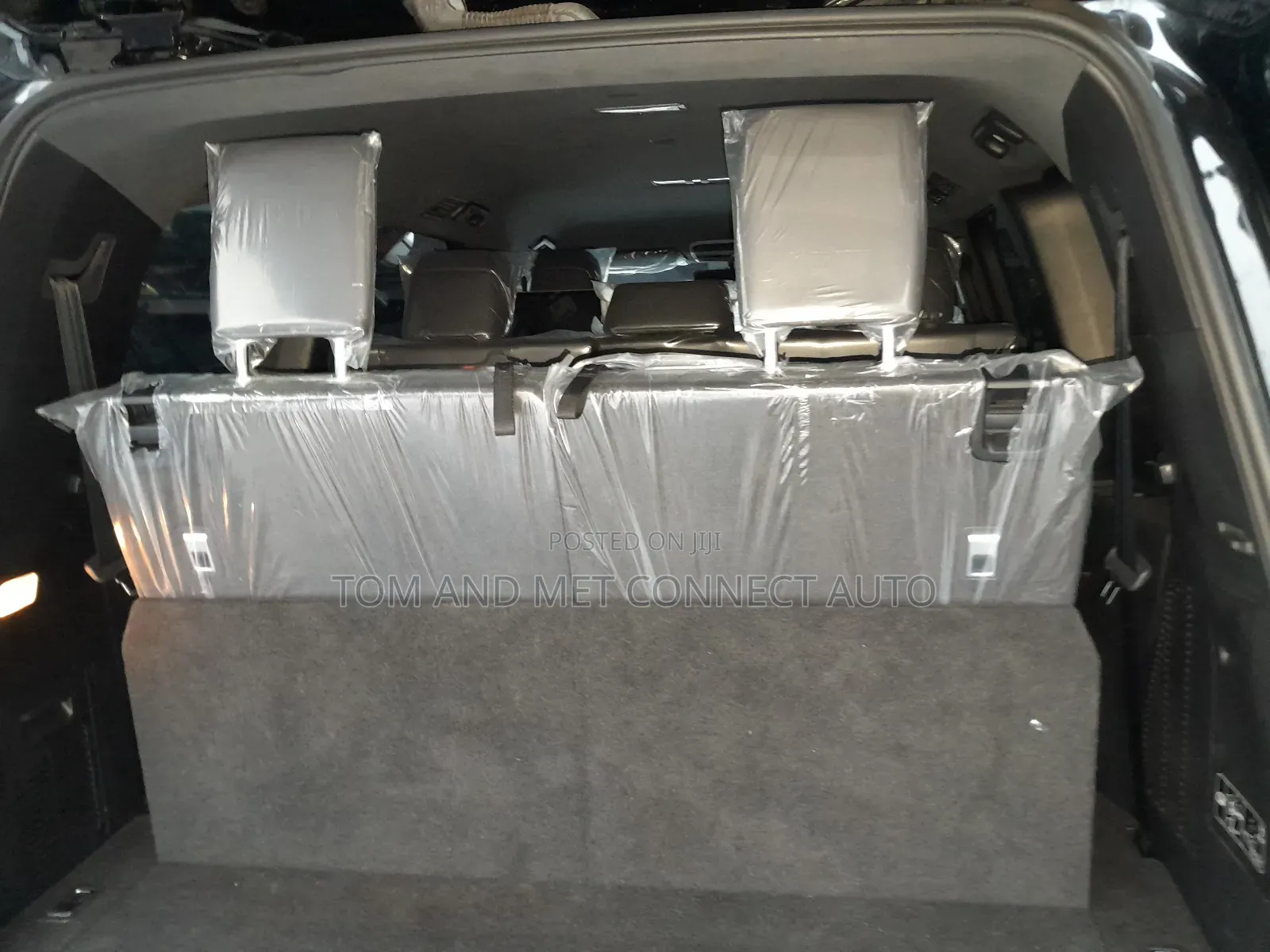 Toyota Land Cruiser LC300 2023 Black