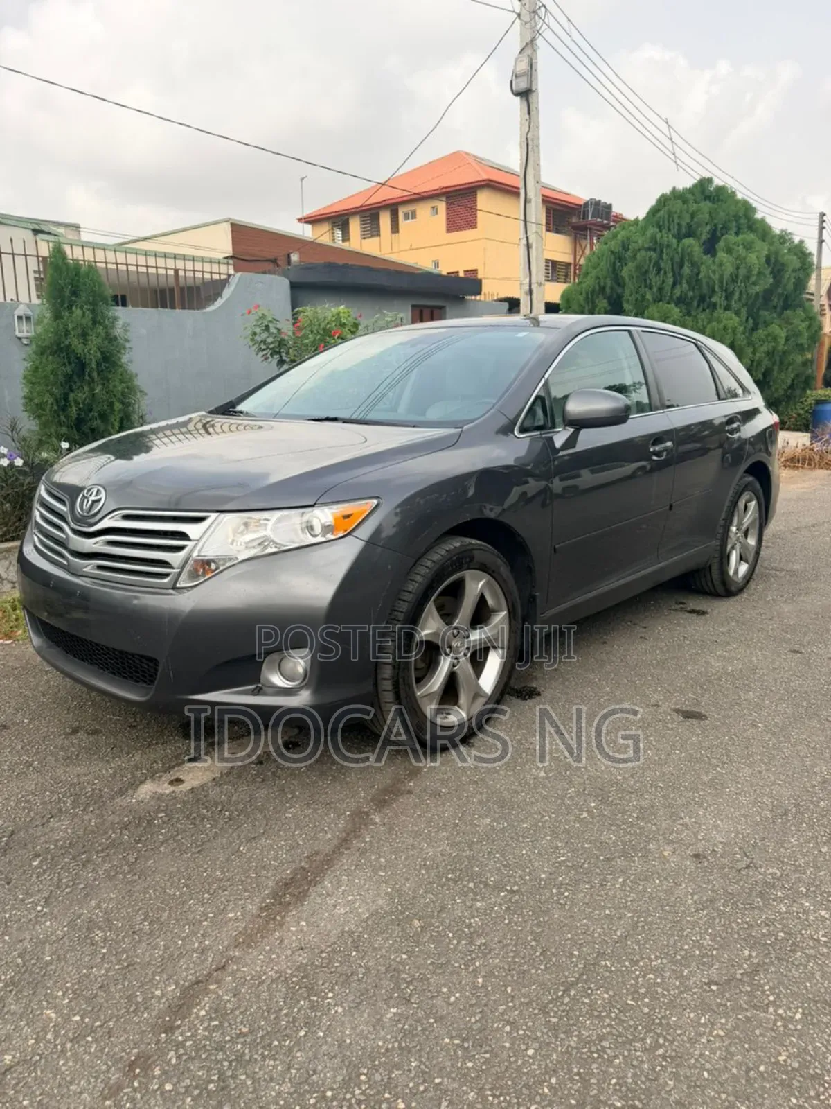 Toyota Venza V6 AWD 2011 Gray