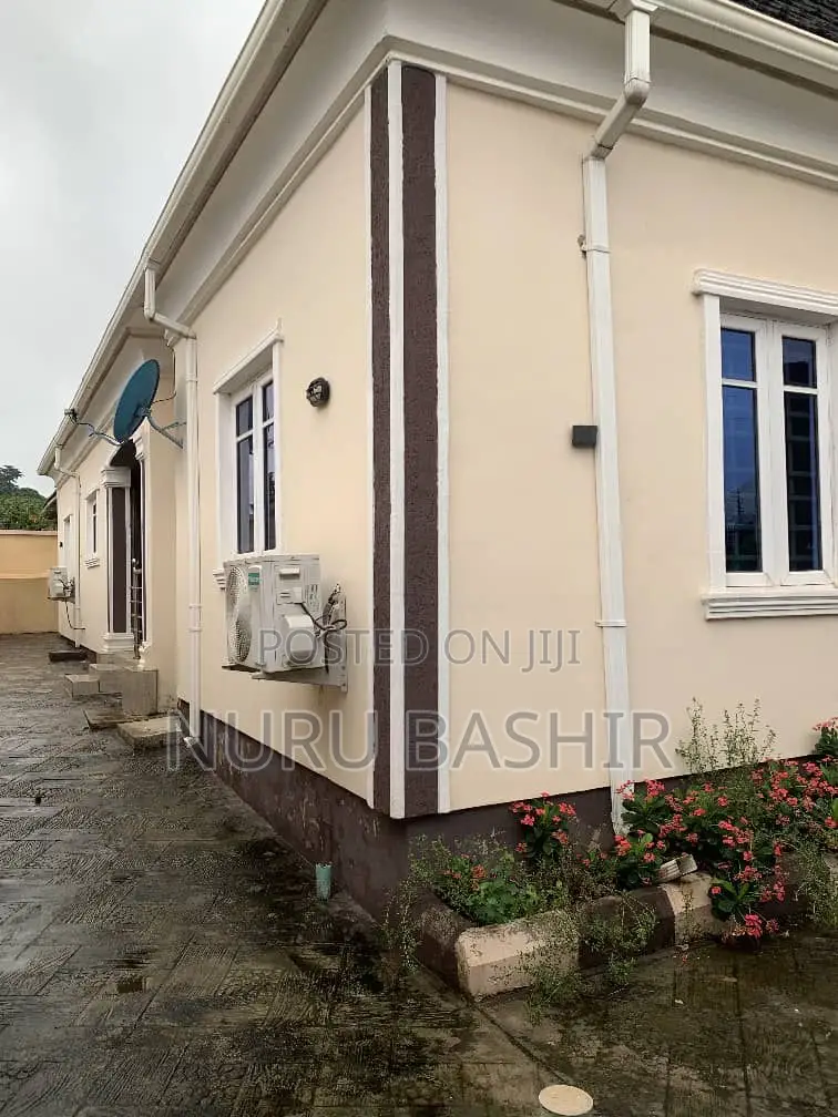 Furnished 4bdrm Bungalow in Kings And Queens, Akala Express for sale