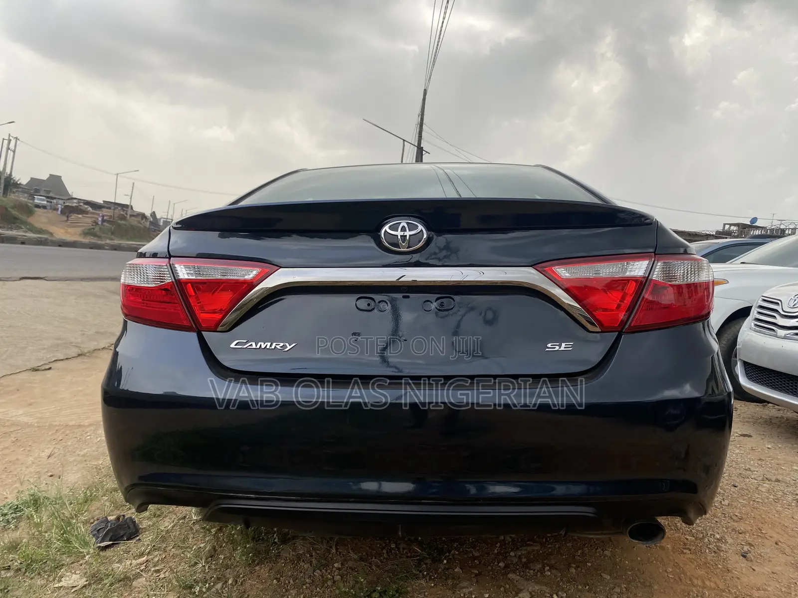 Toyota Camry SE 4dr Sedan (2.5L 4cyl 6A) 2017 Gray