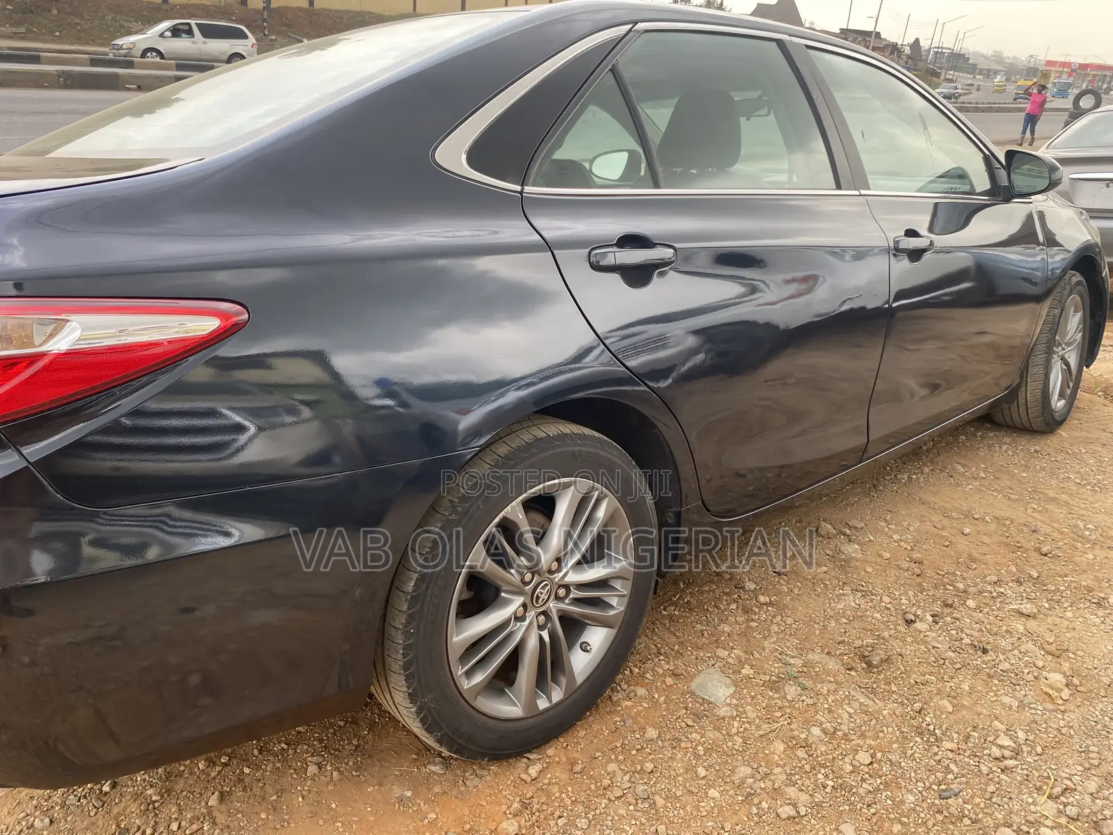 Toyota Camry SE 4dr Sedan (2.5L 4cyl 6A) 2017 Gray