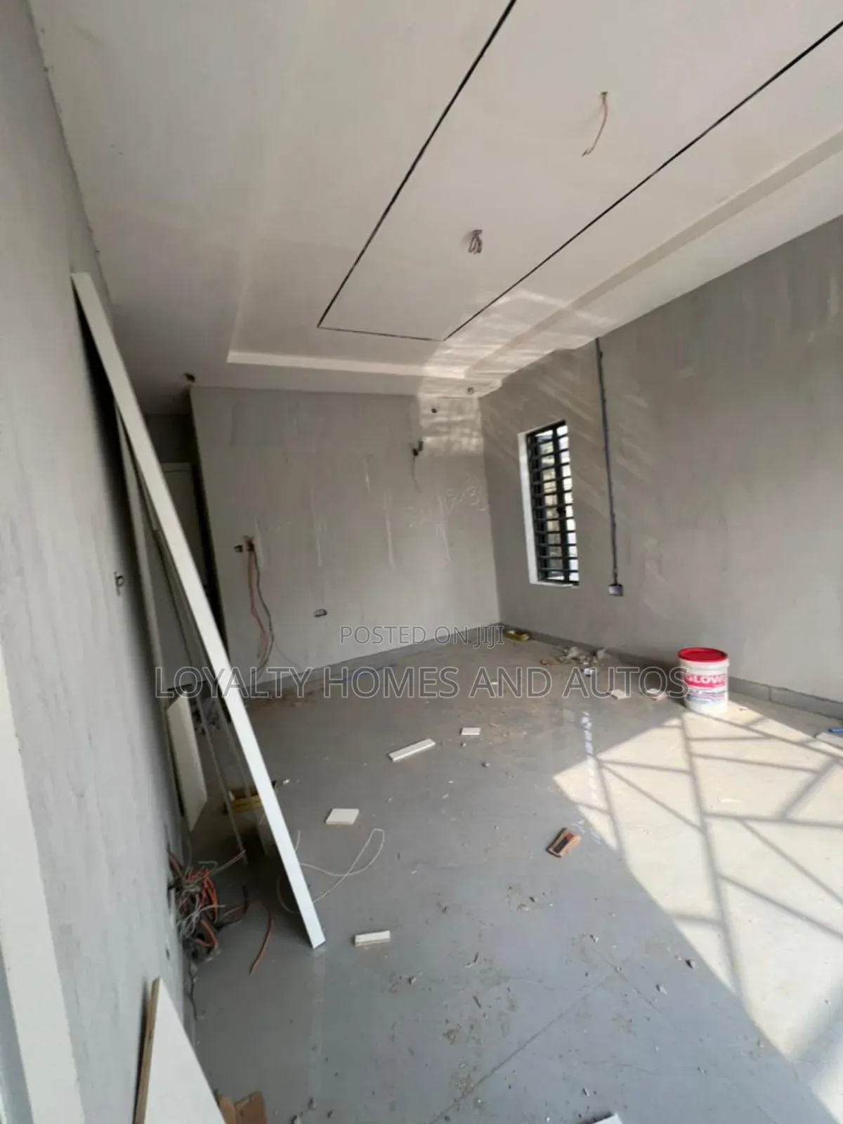 4bdrm Duplex in Adeniyi Jones for sale