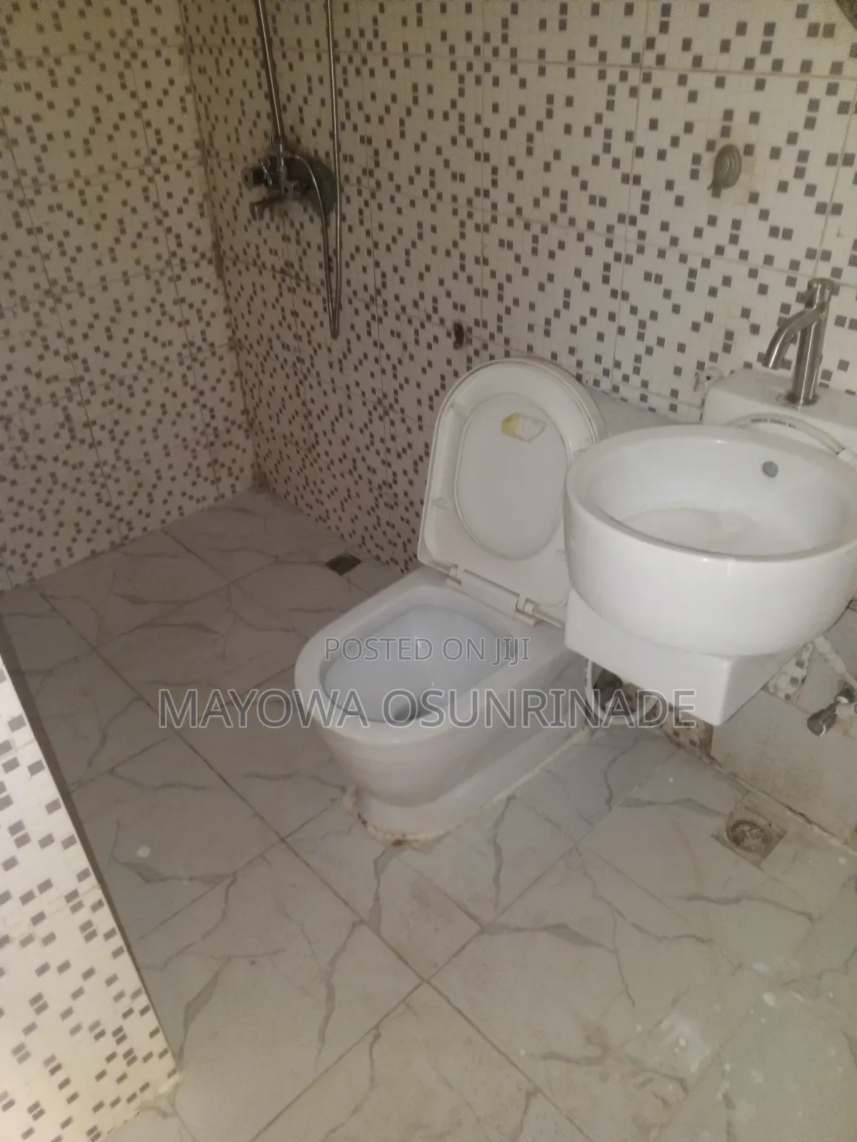 4bdrm Duplex in Agodi Gra for rent
