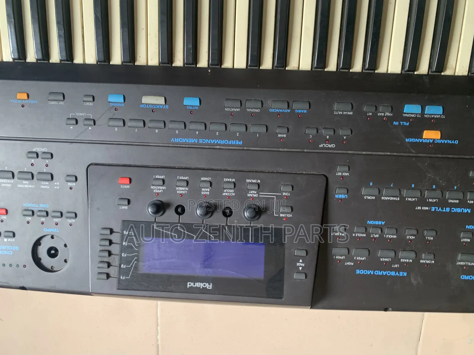 Roland È-96 Intelligent Keyboard