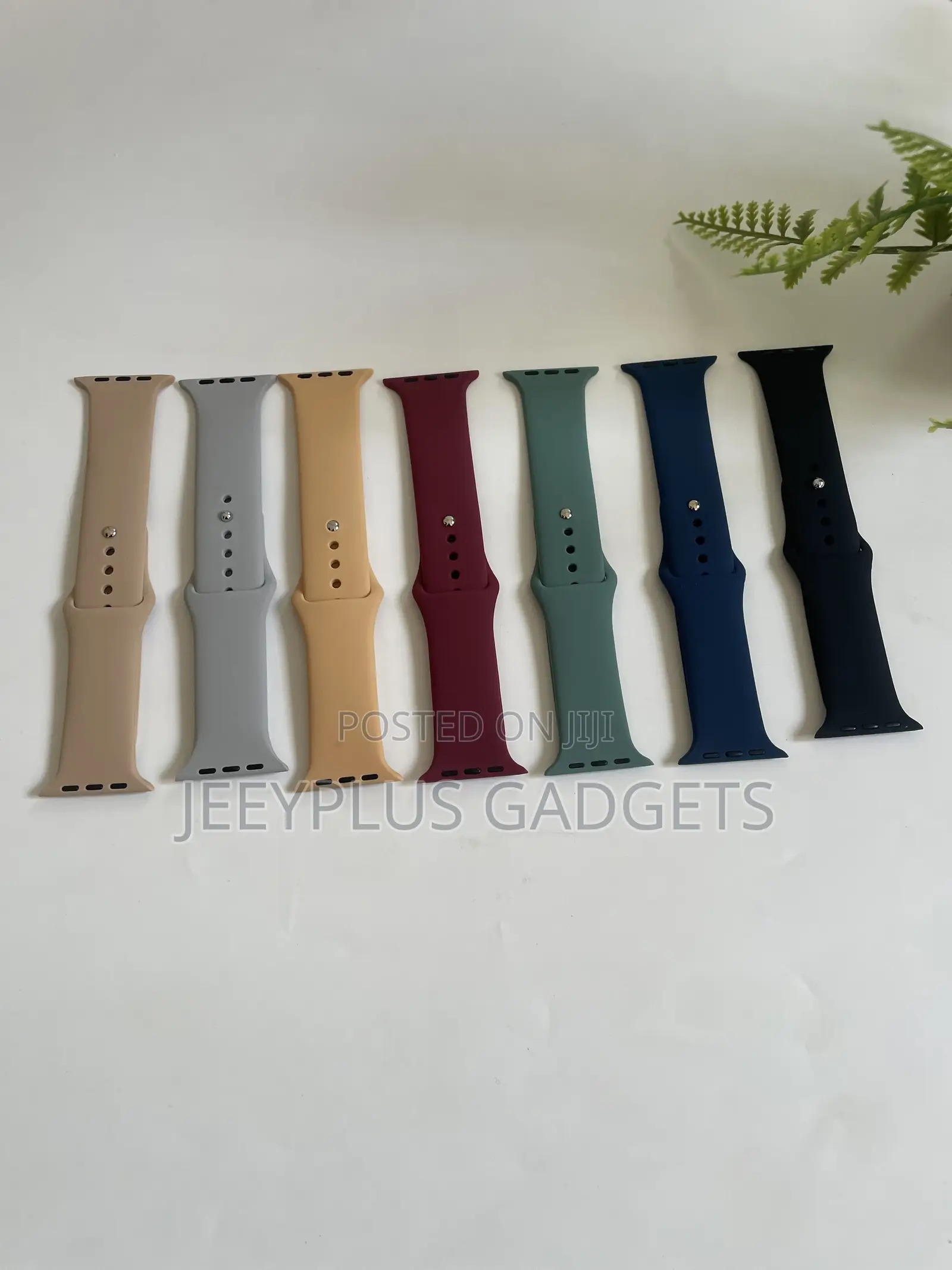 Apple Watch Band – Plain Silicone Strap, Soft Comfortable