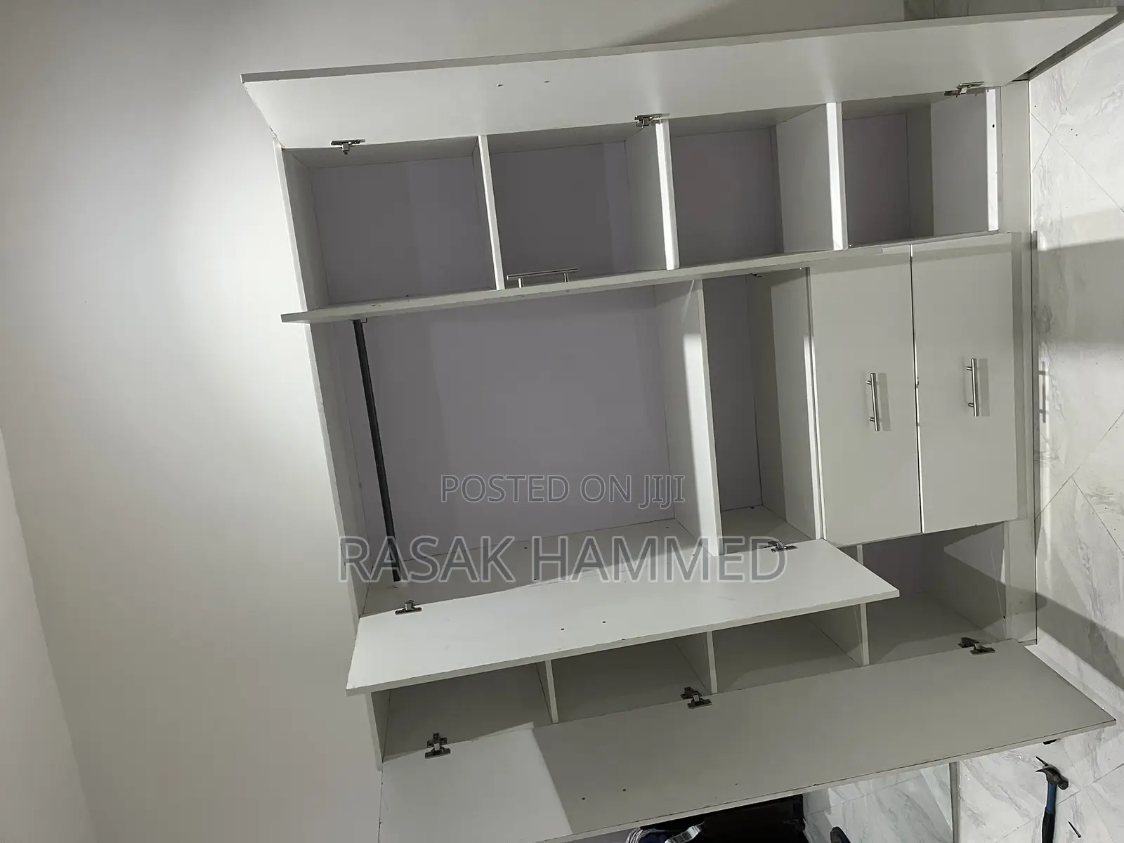 5ft by 6ft Wardrobe Off
