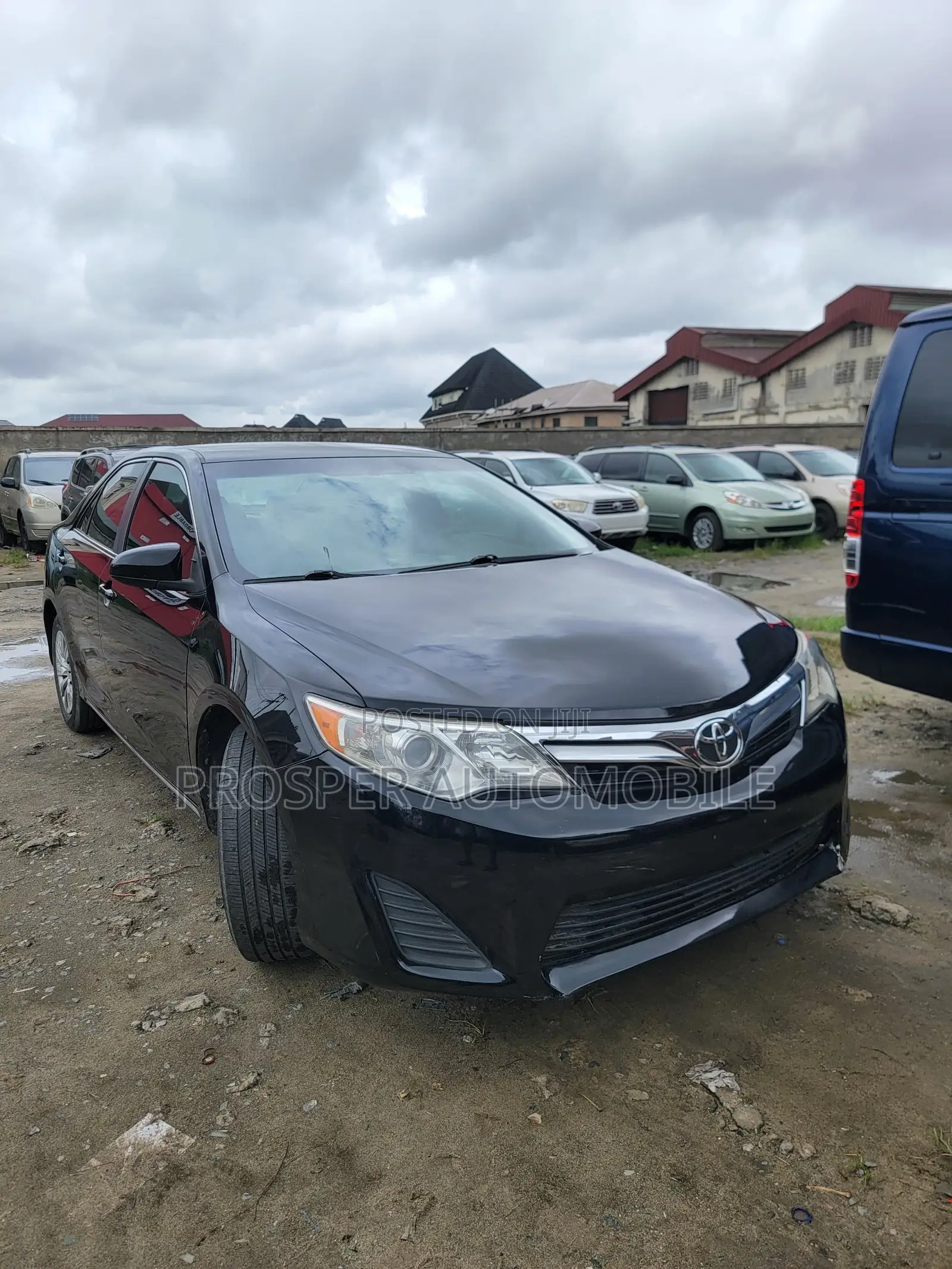 Toyota Camry LE 4dr Sedan (2.5L 4cyl 6A) 2012 Black