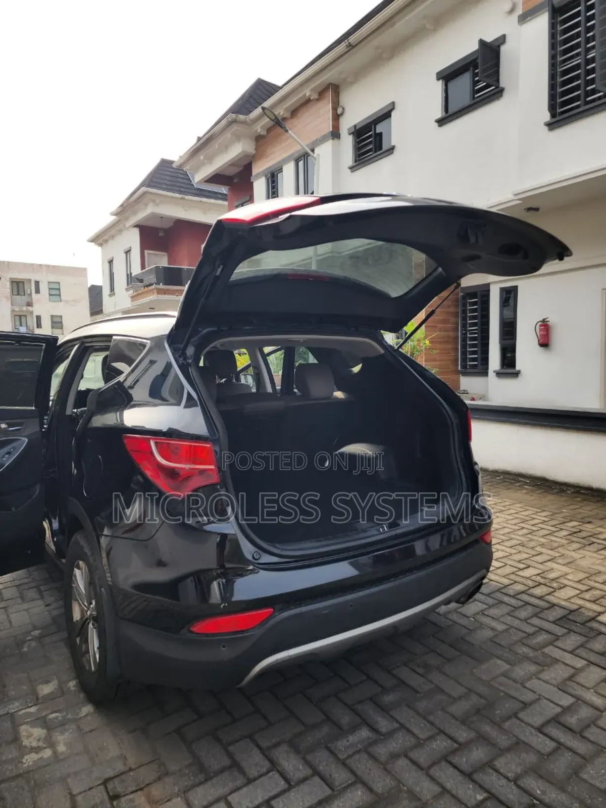 Hyundai Santa Fe 2013 Black