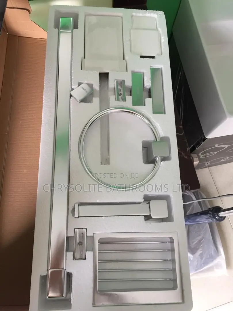 Metallic White Bathroom Accessories