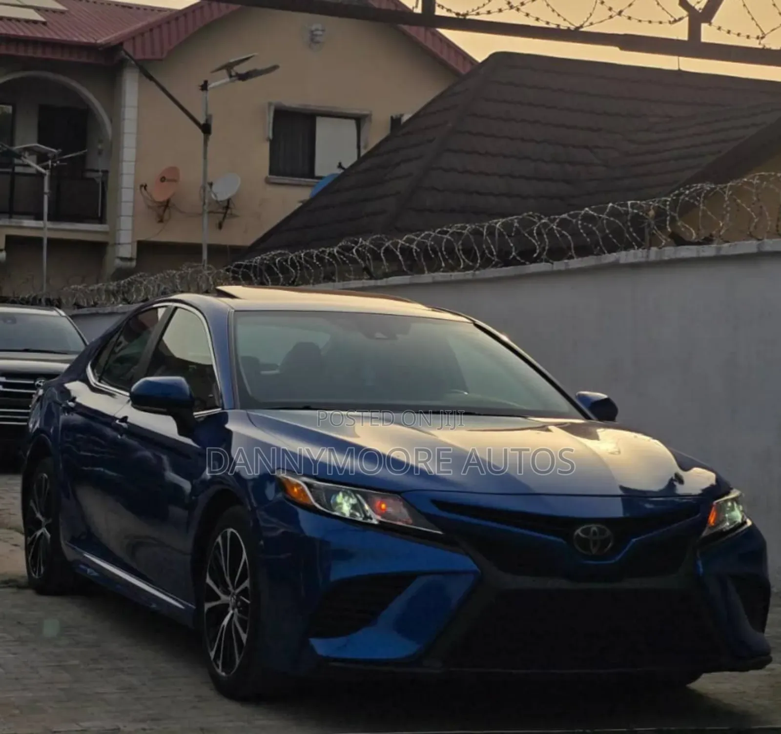 Toyota Camry 2020 Blue