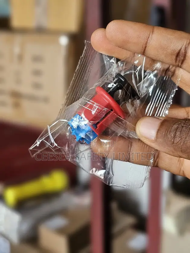 Miniature Circuit Breaker Lockout Pis Device