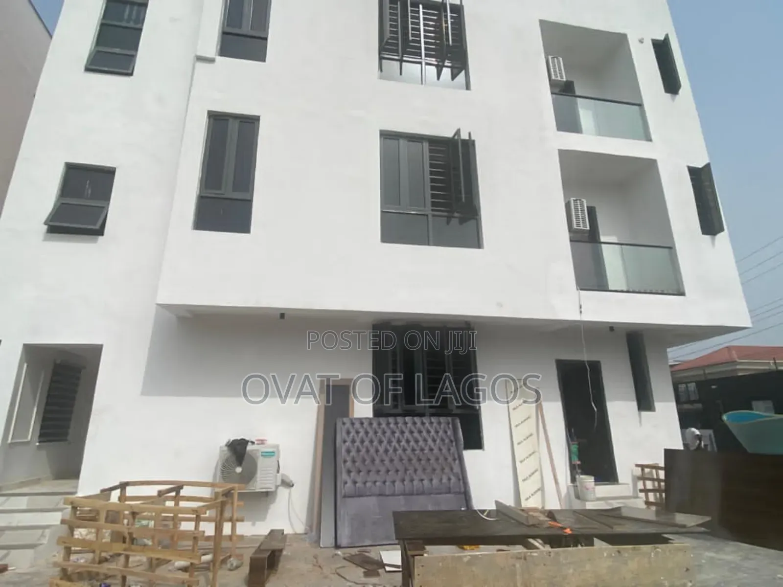 Furnished 3bdrm Apartment in Lekki Phase 1 for rent