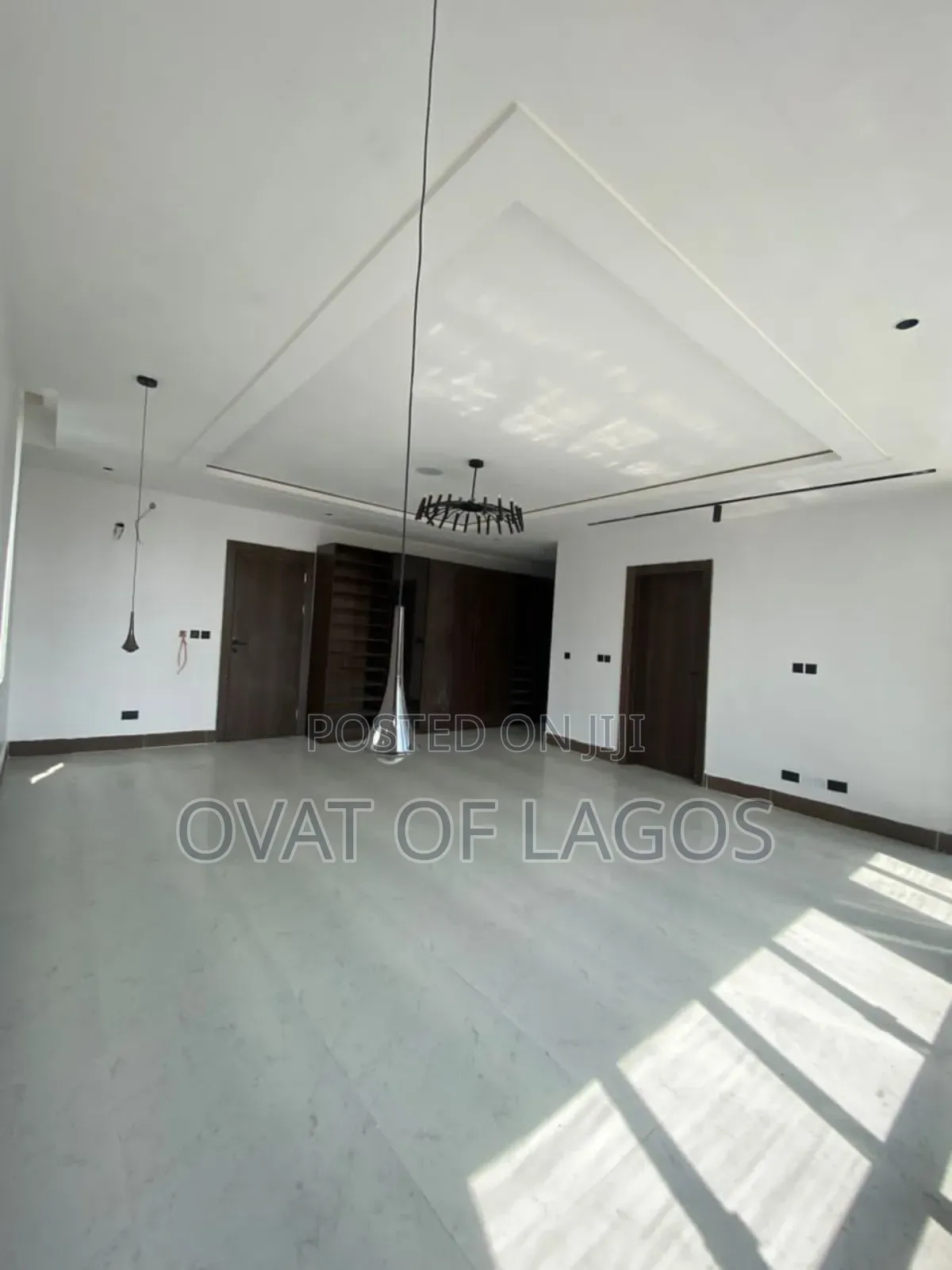5bdrm Duplex in Lekki Phase 1 for sale