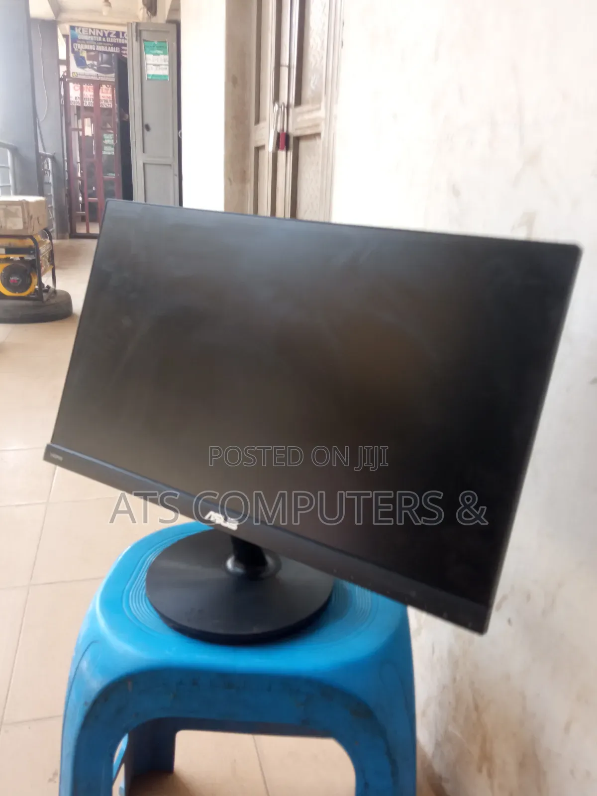 Clean Asus 23 Inches Frameless Monitor